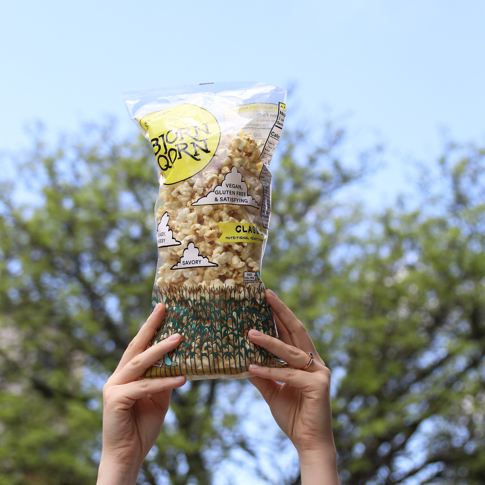 Bjorn-Qorn-Classic-Hudson-Valley-Canvas-and-Clothier-Poughkeepsie-Popcorn.jpg