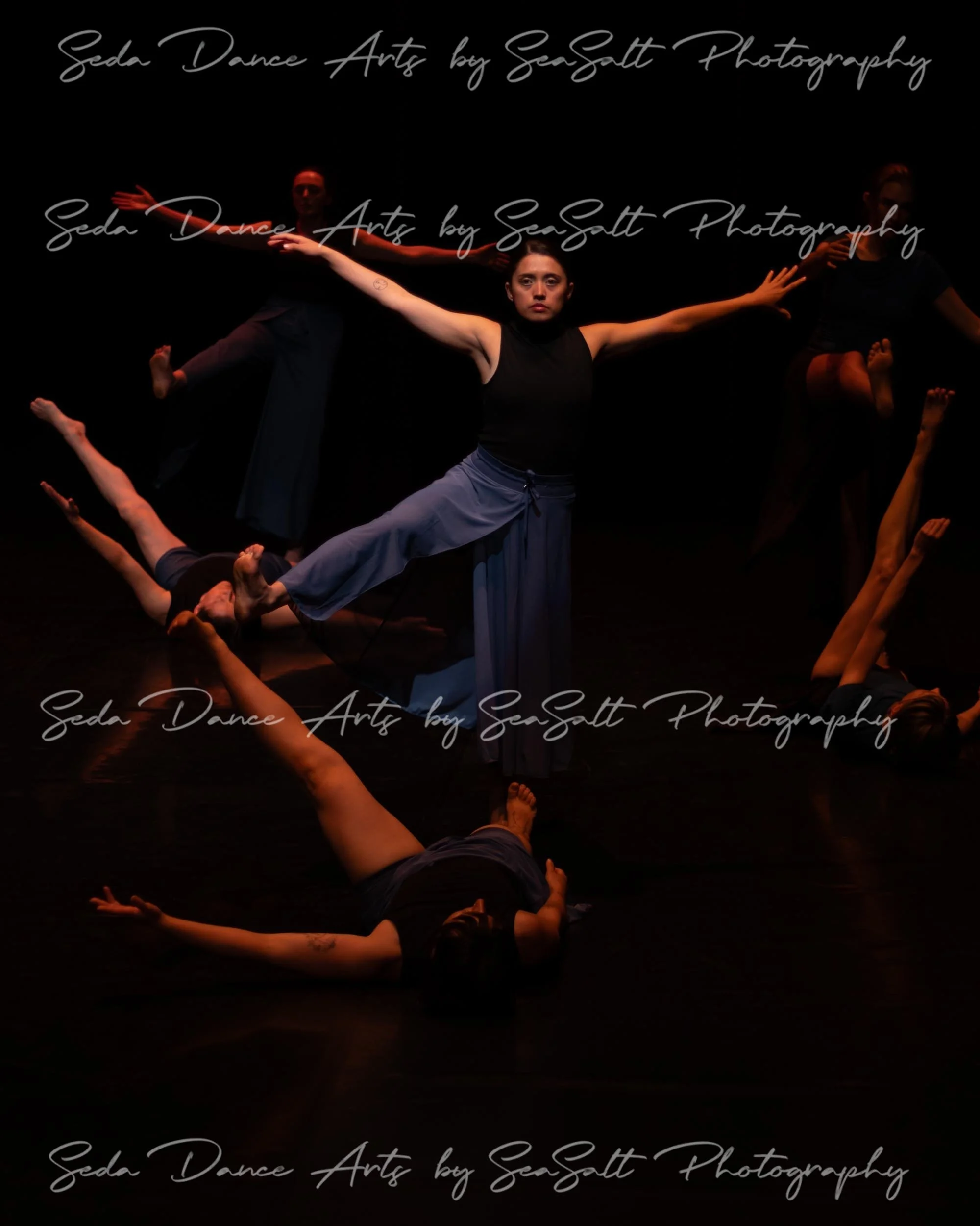 A Stranger Gleams-15