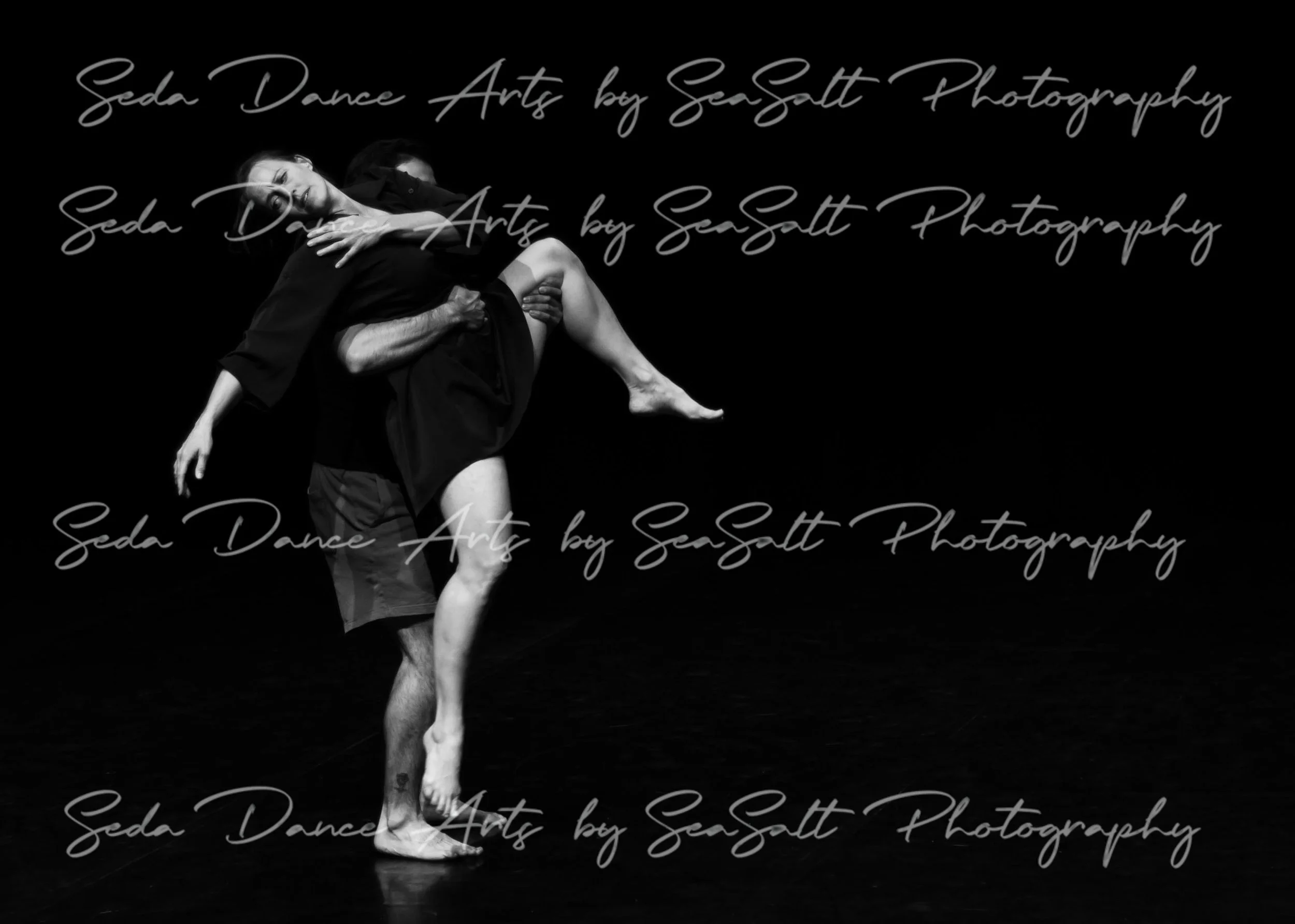 A Stranger Gleams-11