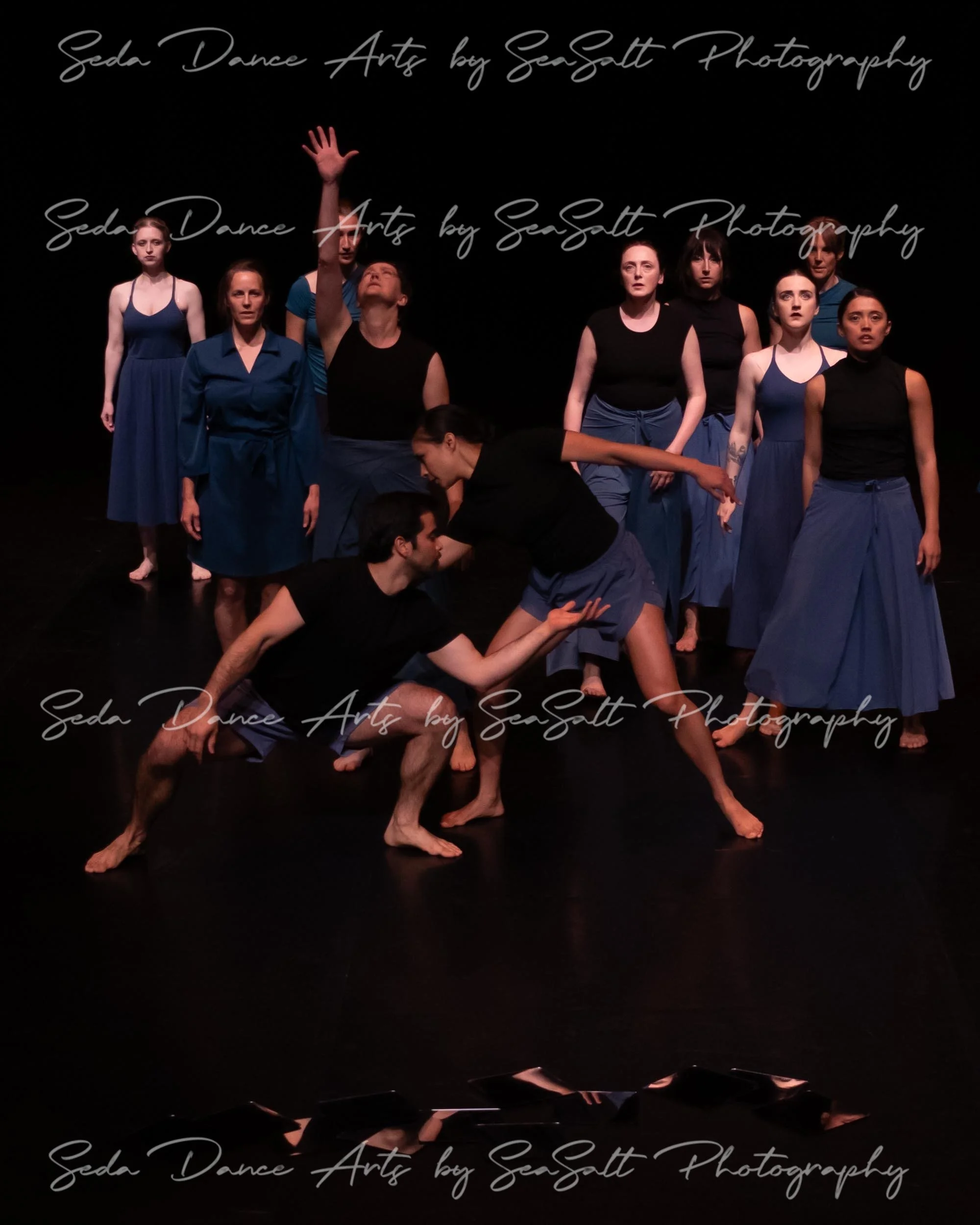 A Stranger Gleams-23