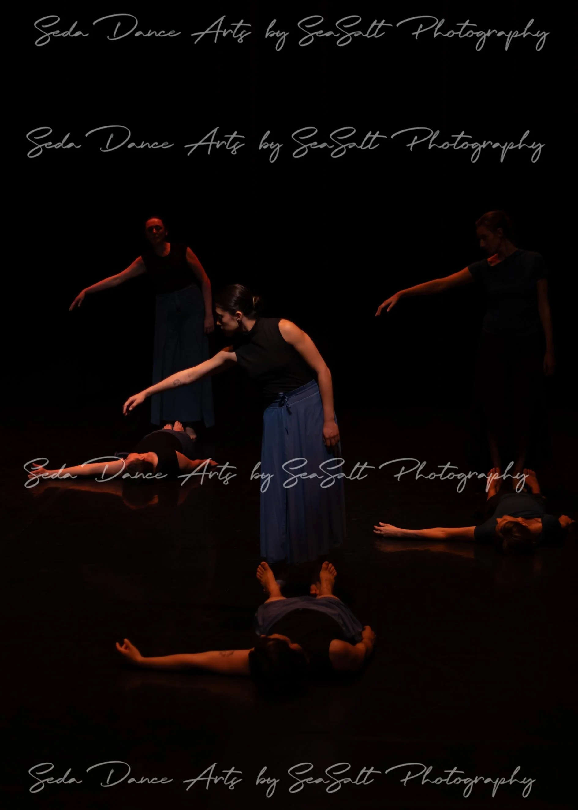 A Stranger Gleams-12