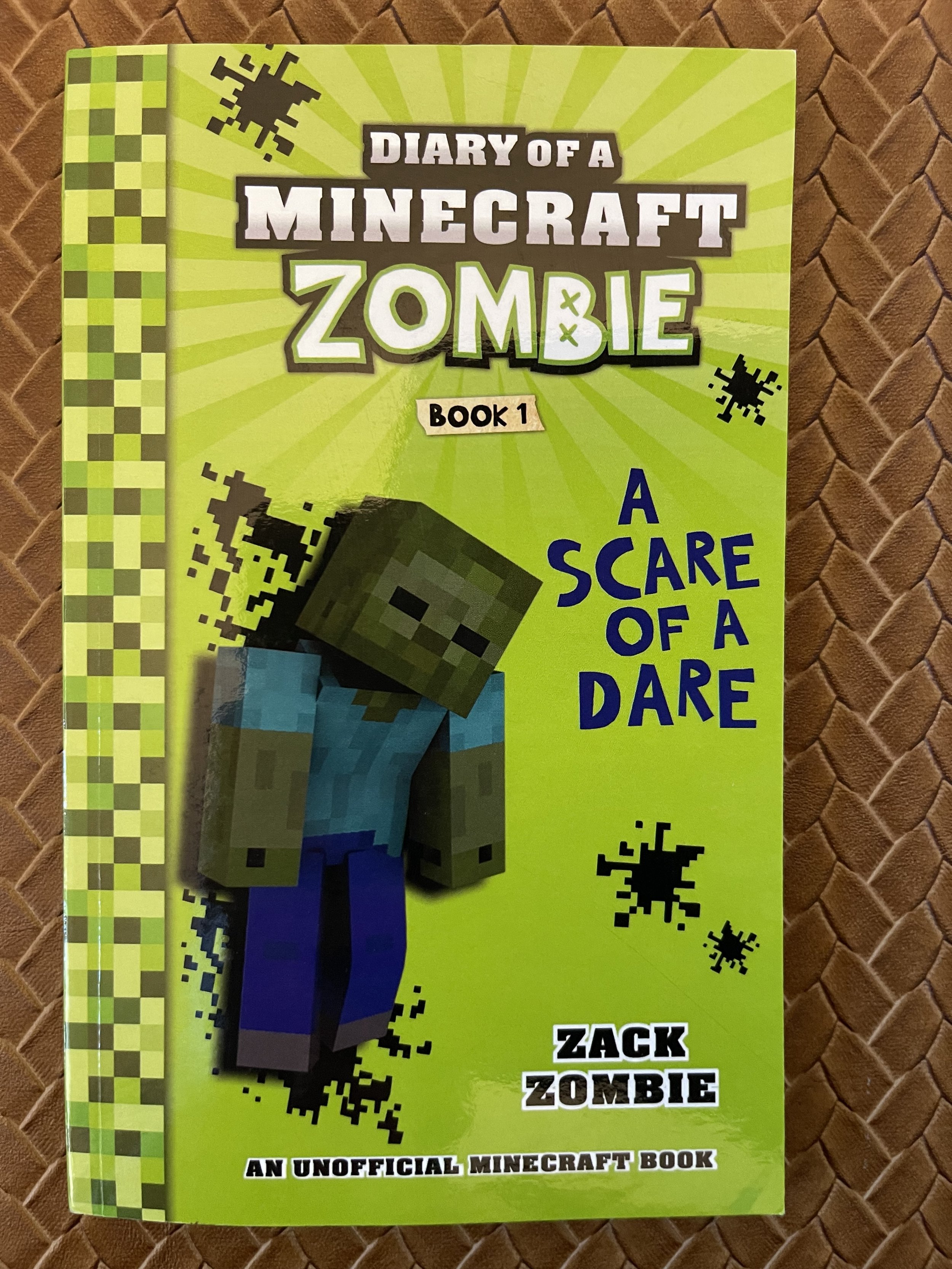 Diary of a Minecraft Zombie #1: A Scare of a Dare by Zack Zombie (Paperback)