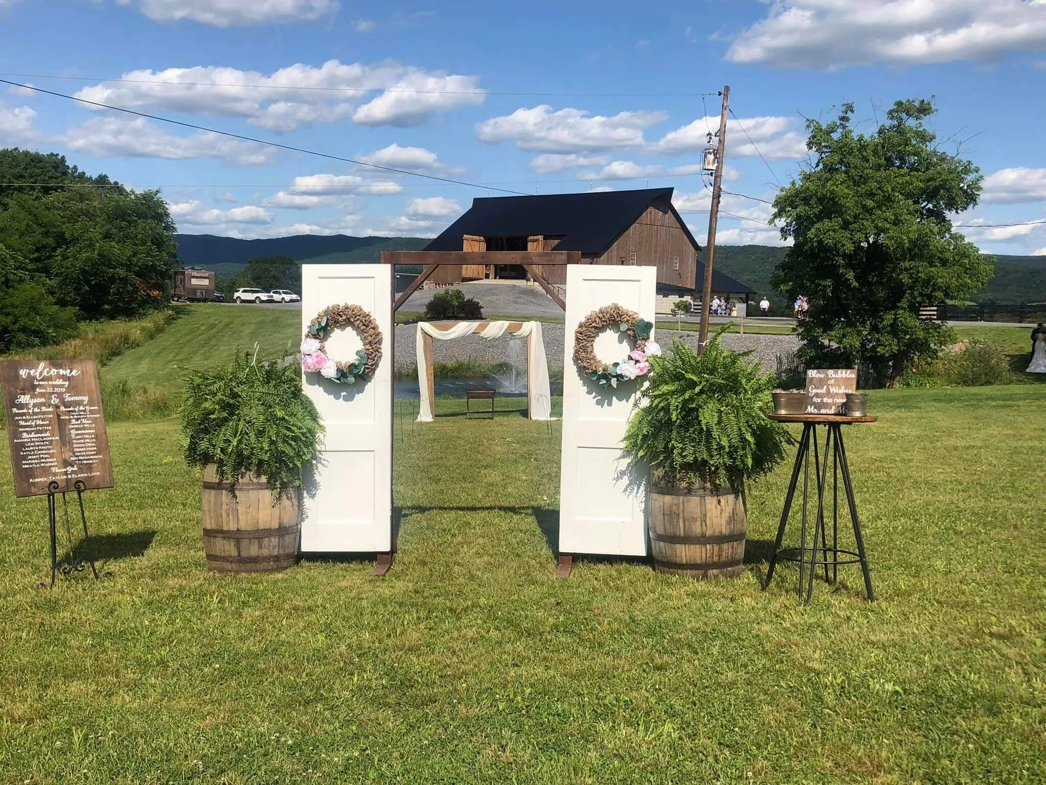 Spring House Farm Wedding Venue (Spring Run, PA)