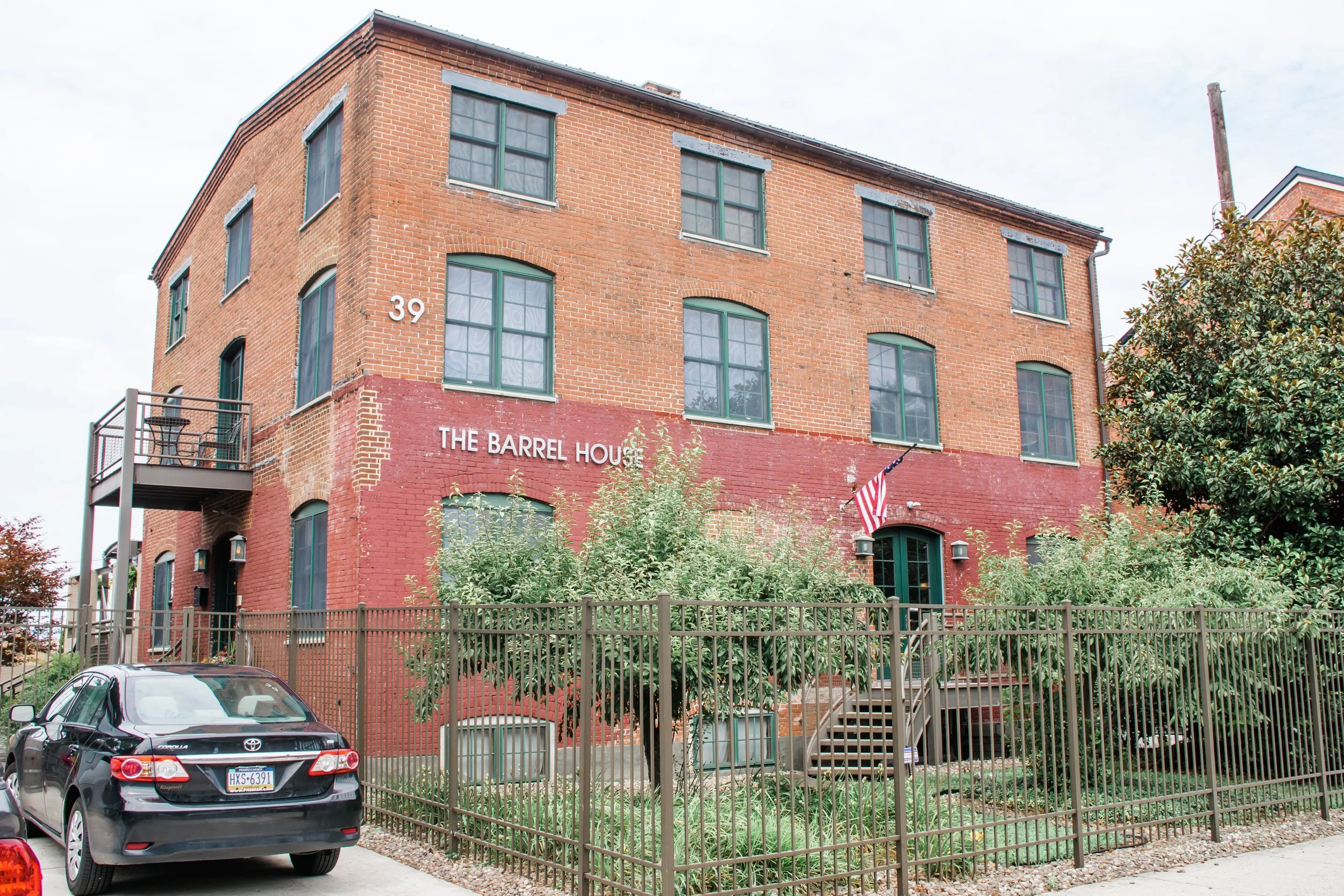 The Barrel House Chambersburg: A Guide to Craft Beer and Comfort Food