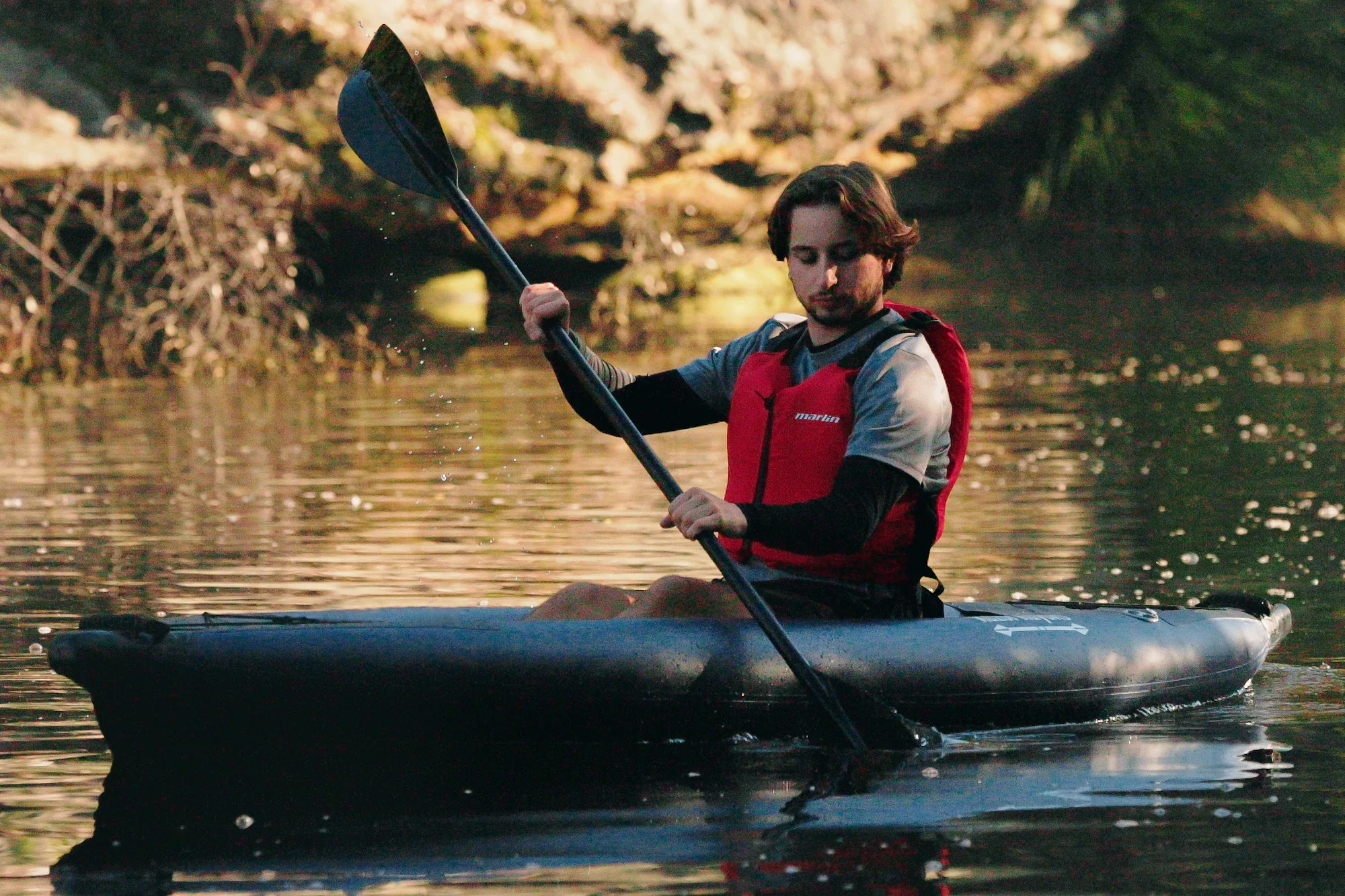 R1 Ultra - main on water.webp