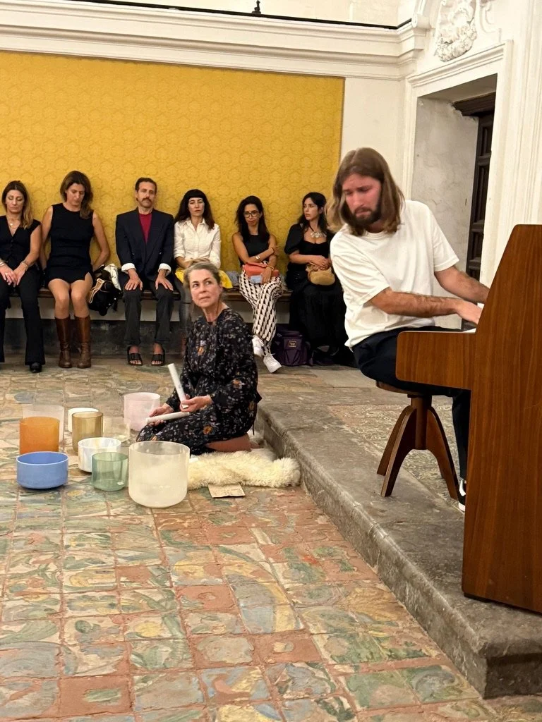 Crystal bowls and piano