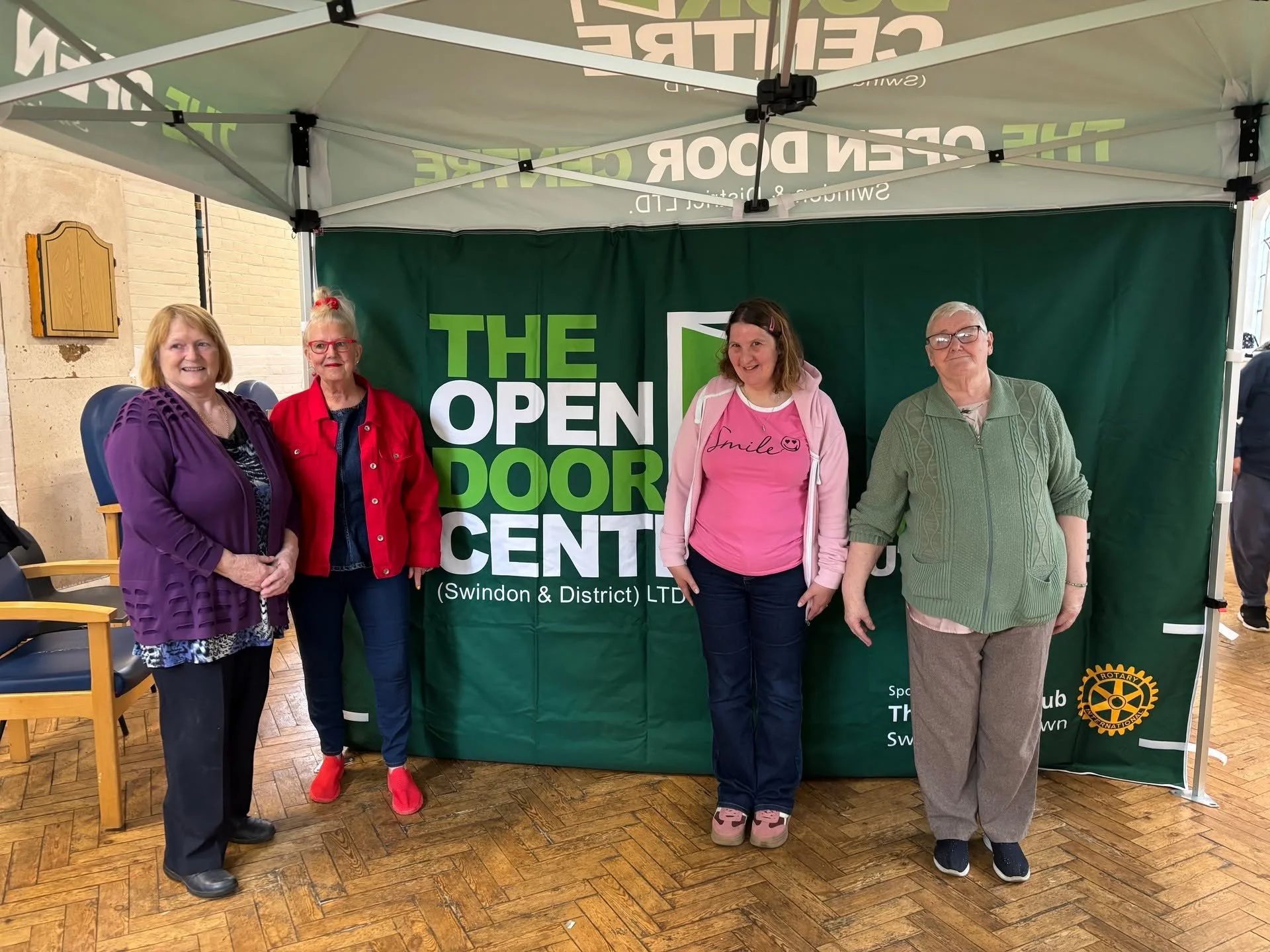 The Open Door cake stall is back! 🍰🧁

Every Thursday in Swindon Town Centre! 🚪✅

#opendoor #opendoorswindon #swindon #swindoncharity #charity