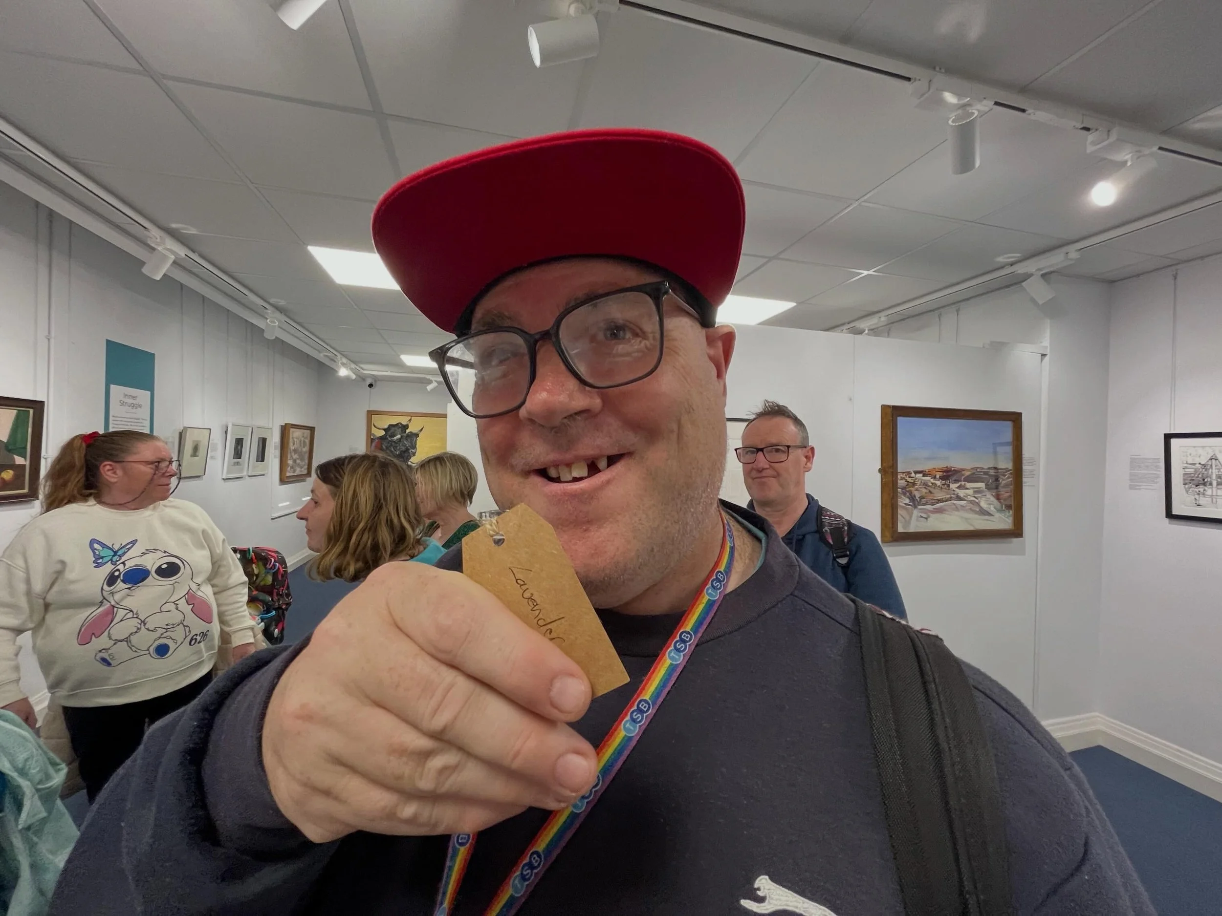 A brilliant trip to the art gallery at Swindon civic offices! 🖼️🦖

#opendoor #opendoorswindon #swindon #swindoncharity #charity