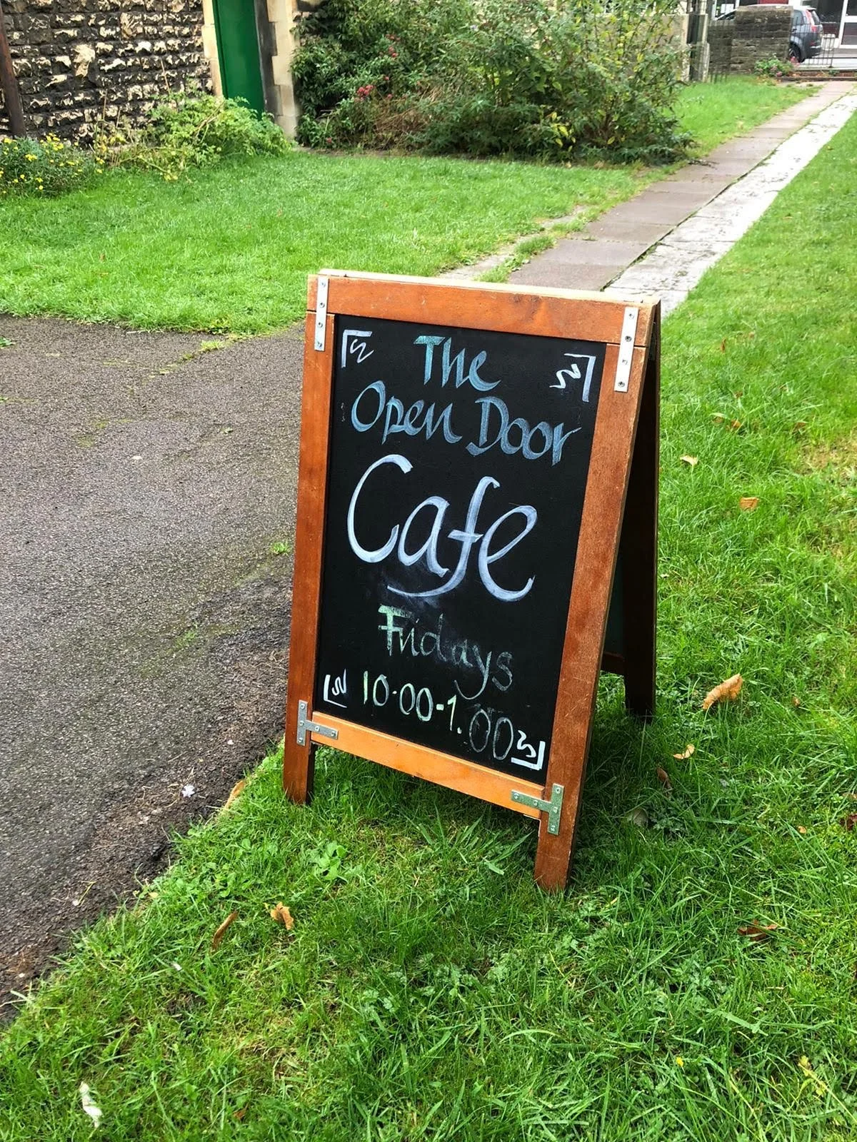 Thank you to all our volunteers and everyone who supports our caf&eacute;! ☕️🍰
This week we raised nearly &pound;200! 🚪✅

#opendoor #opendoorswindon #Swindon #swindoncharity #charity