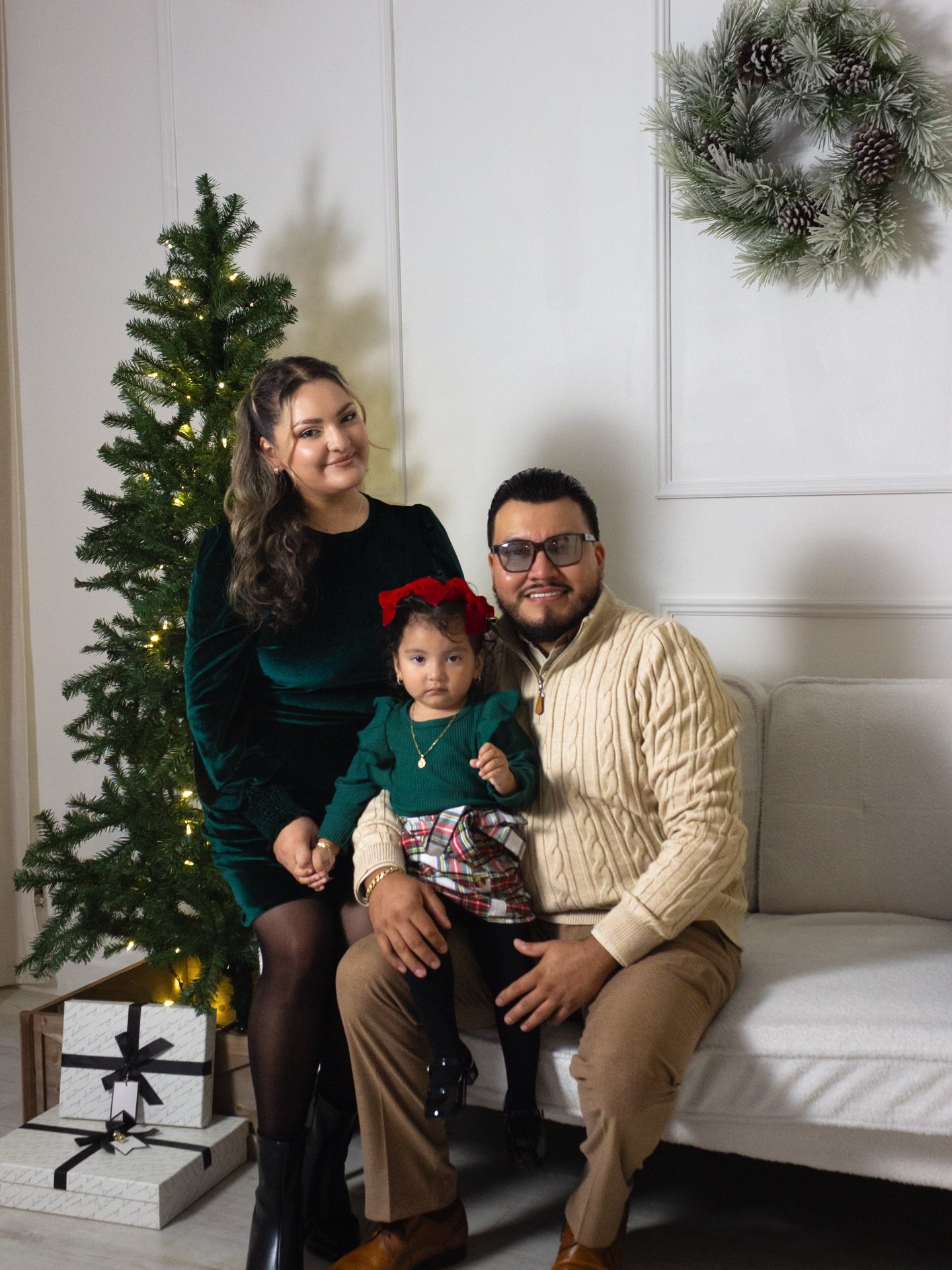 Wishing you a Merry Christmas 🎄✨ filled with warm abrazitos, hot coco ( or ponche ) , some rest, and blessings. From our family to yours! ❤️