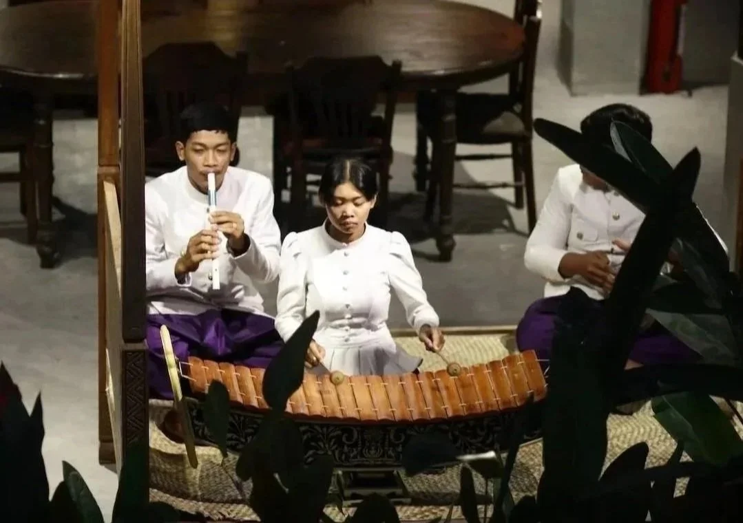 Local Cambodian artists performing during Chef Nak’s private home dining experience.