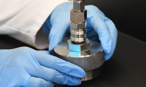 Porometer - pore size distribution and capillary flow porometry measurement