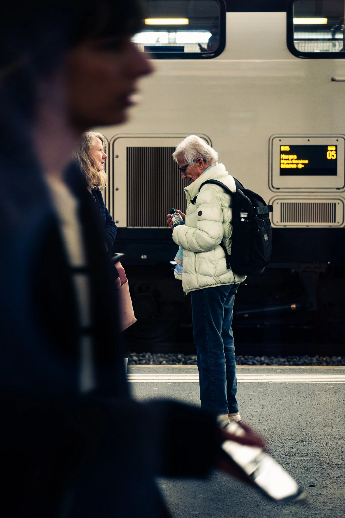 Gare Cff train street photo luthor-28.jpg