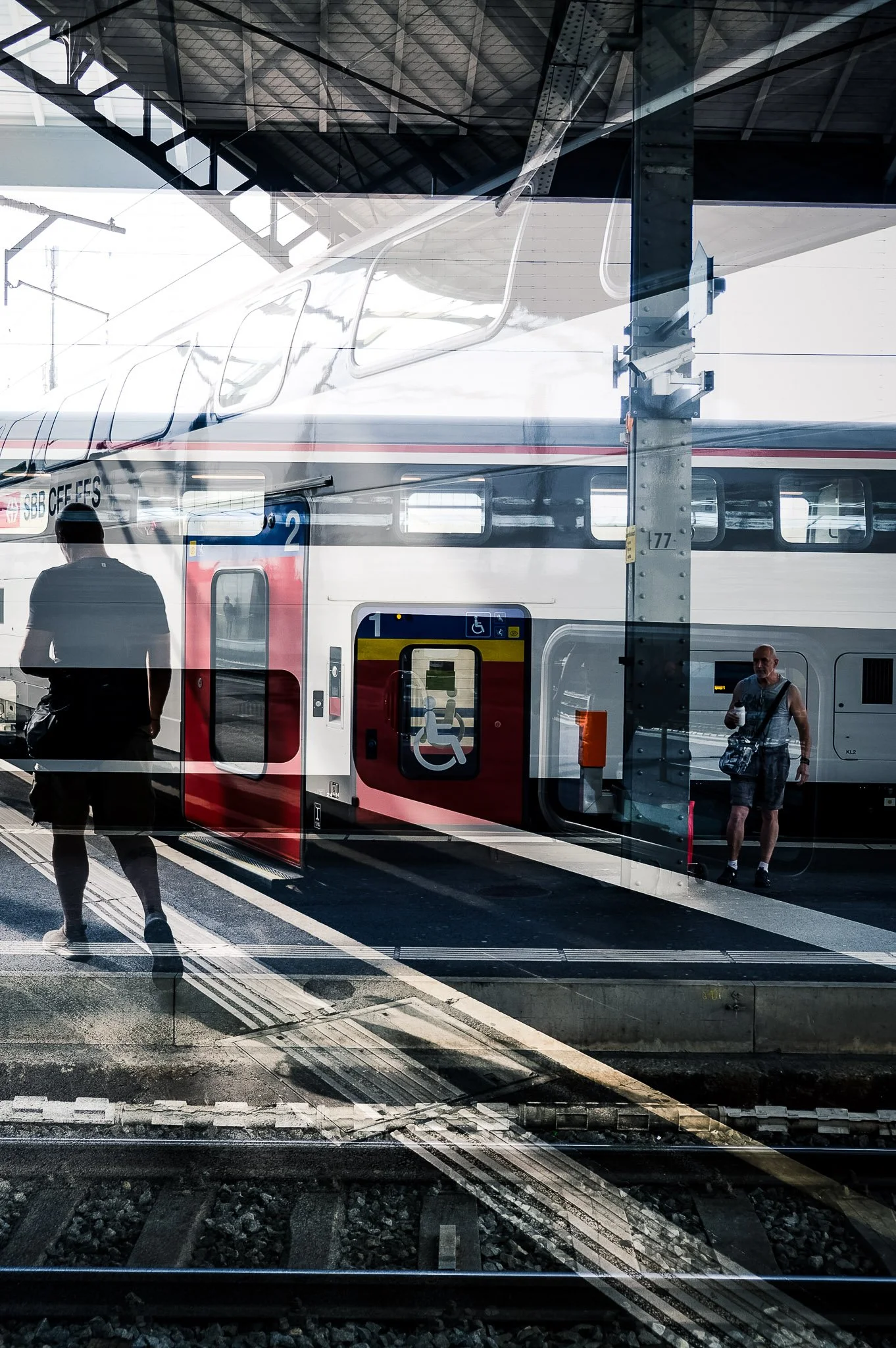 Gare Cff train street photo luthor-30.jpg