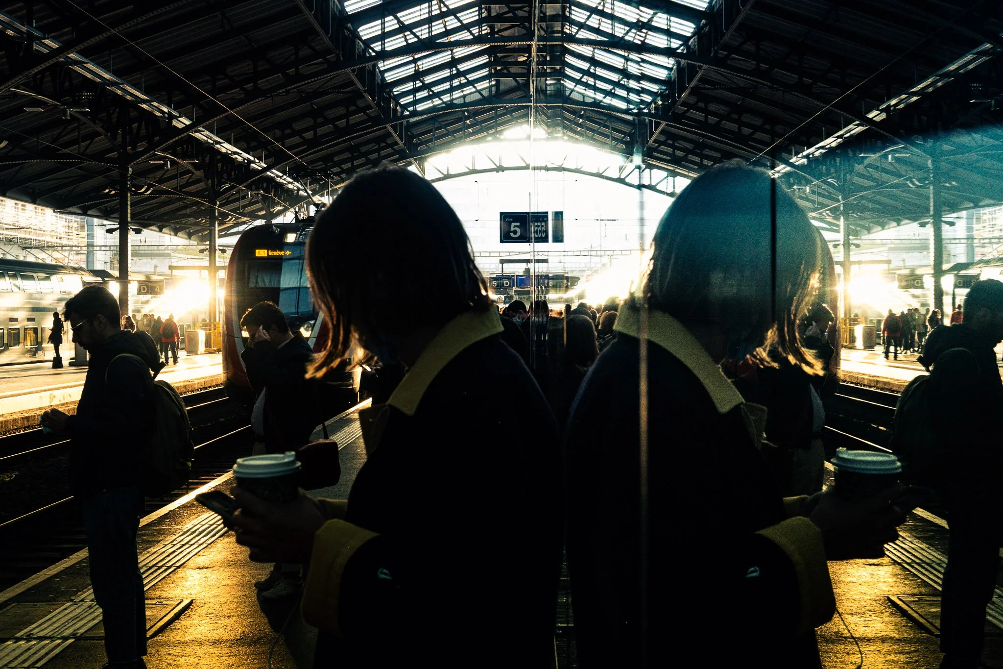 Gare Cff train street photo luthor-5.jpg