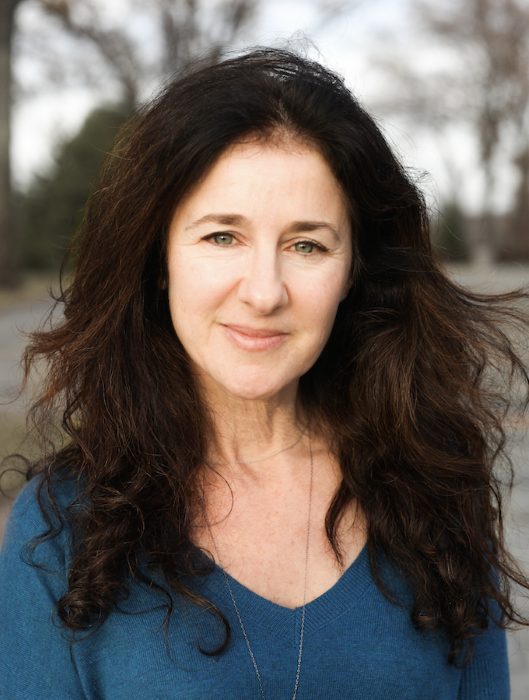 Cathi Hanauer