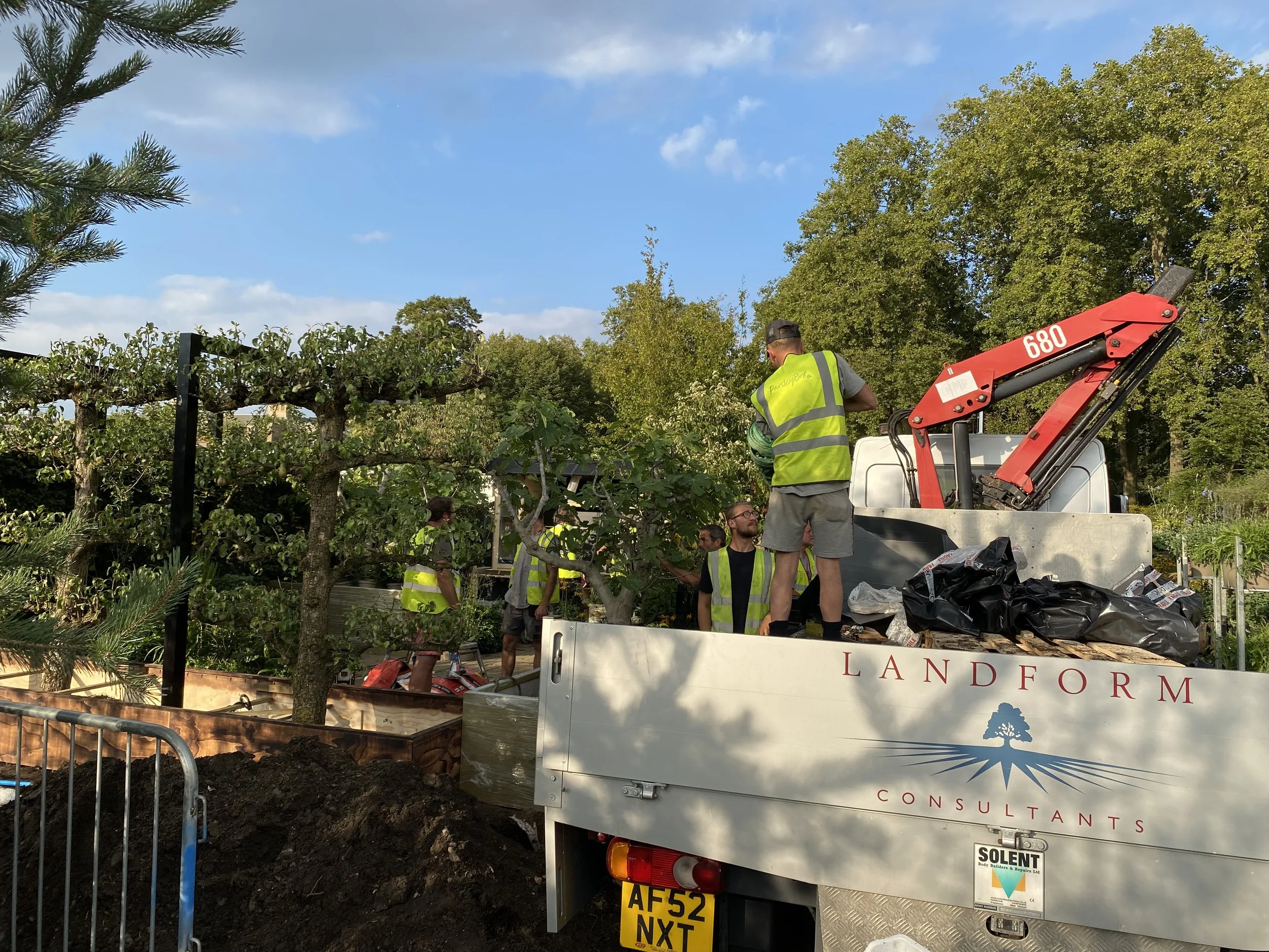 Parsley Box Garden RHS Chelsea 2021 — thelandscapetailor.co.uk