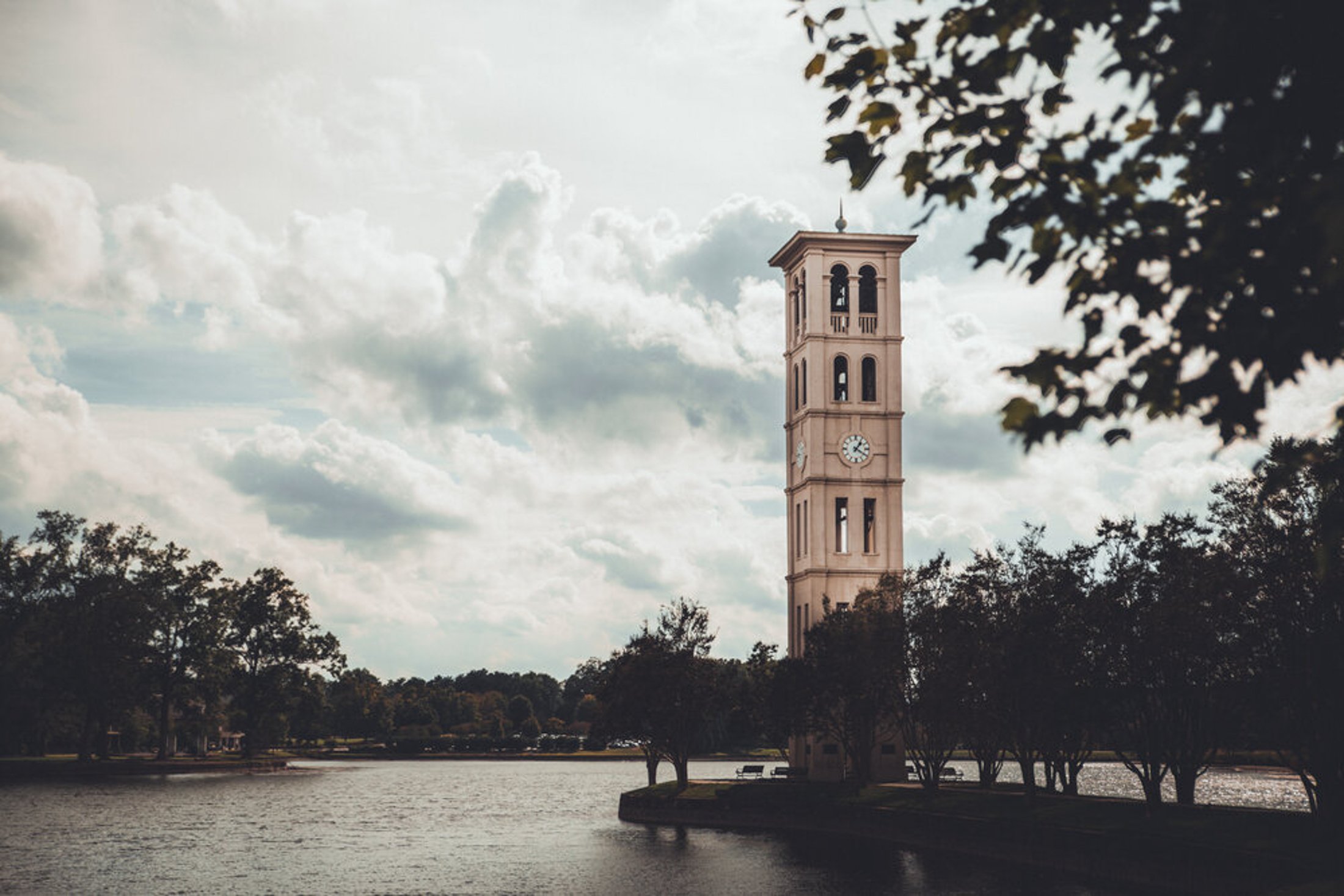 5 of the best places to take engagment photos in Greenville, SC | Furman University-11.jpg