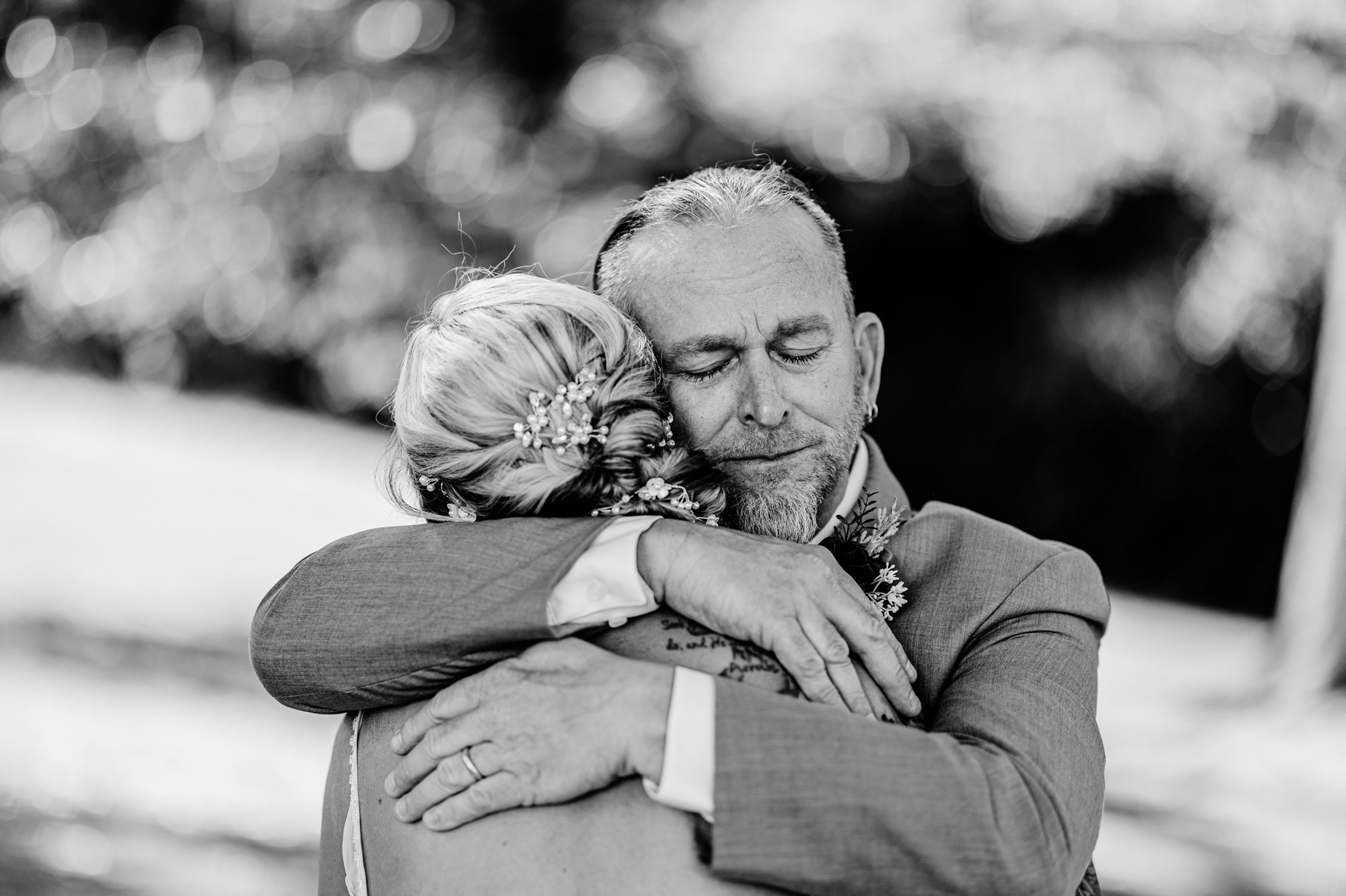 Greenville Sc Weding Day Timeline - first look with dad-3.jpg