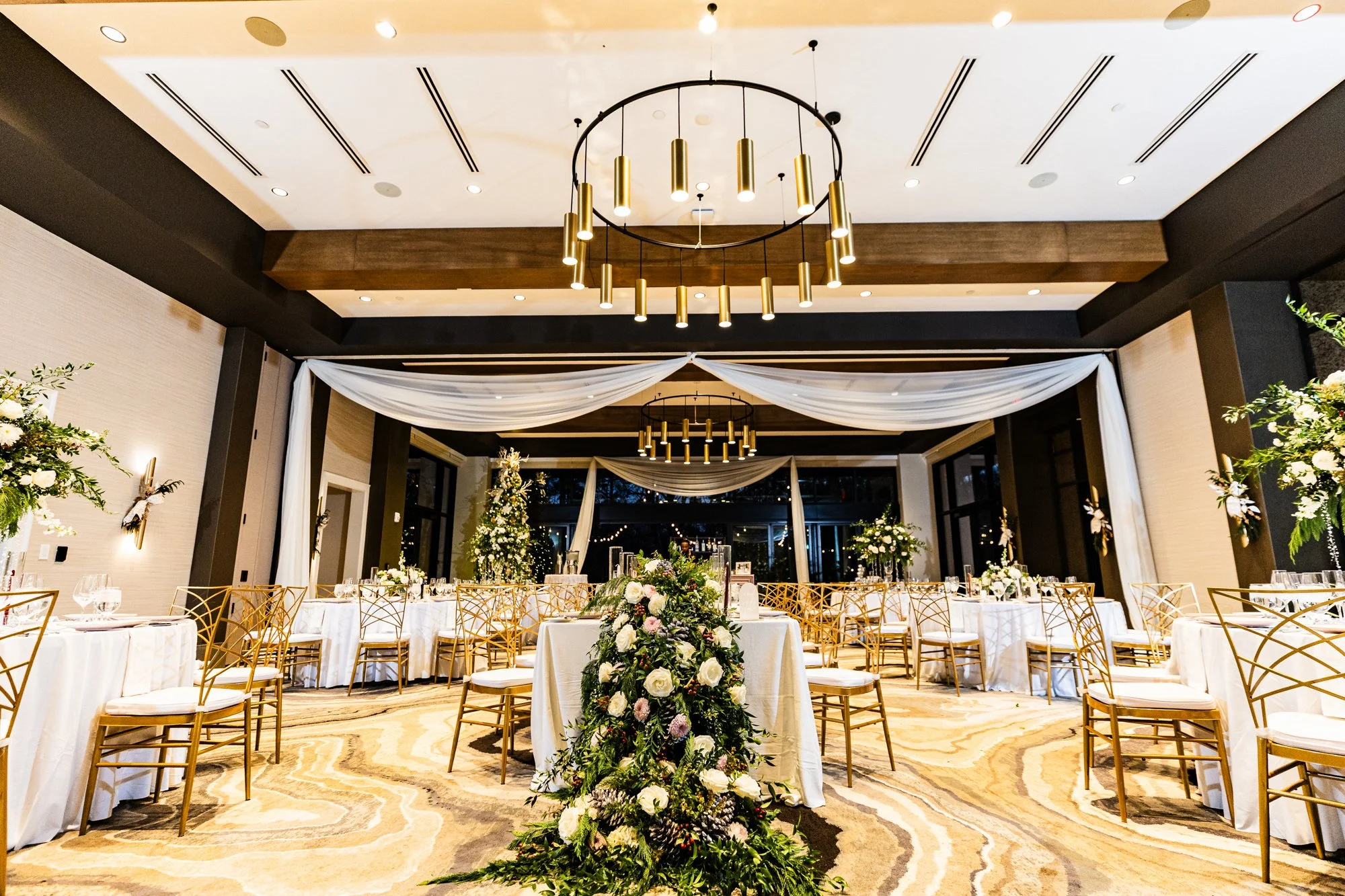 hotel-hartness-wedding-greenville-sc-photographer-12.jpg