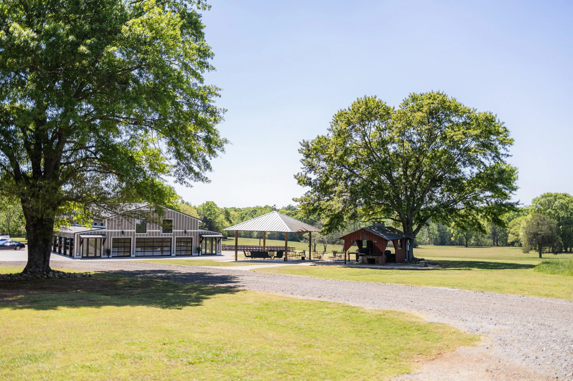 The Best Wedding Venues in Greenville, SC (And Why Your Photographer Matters Just as Much)