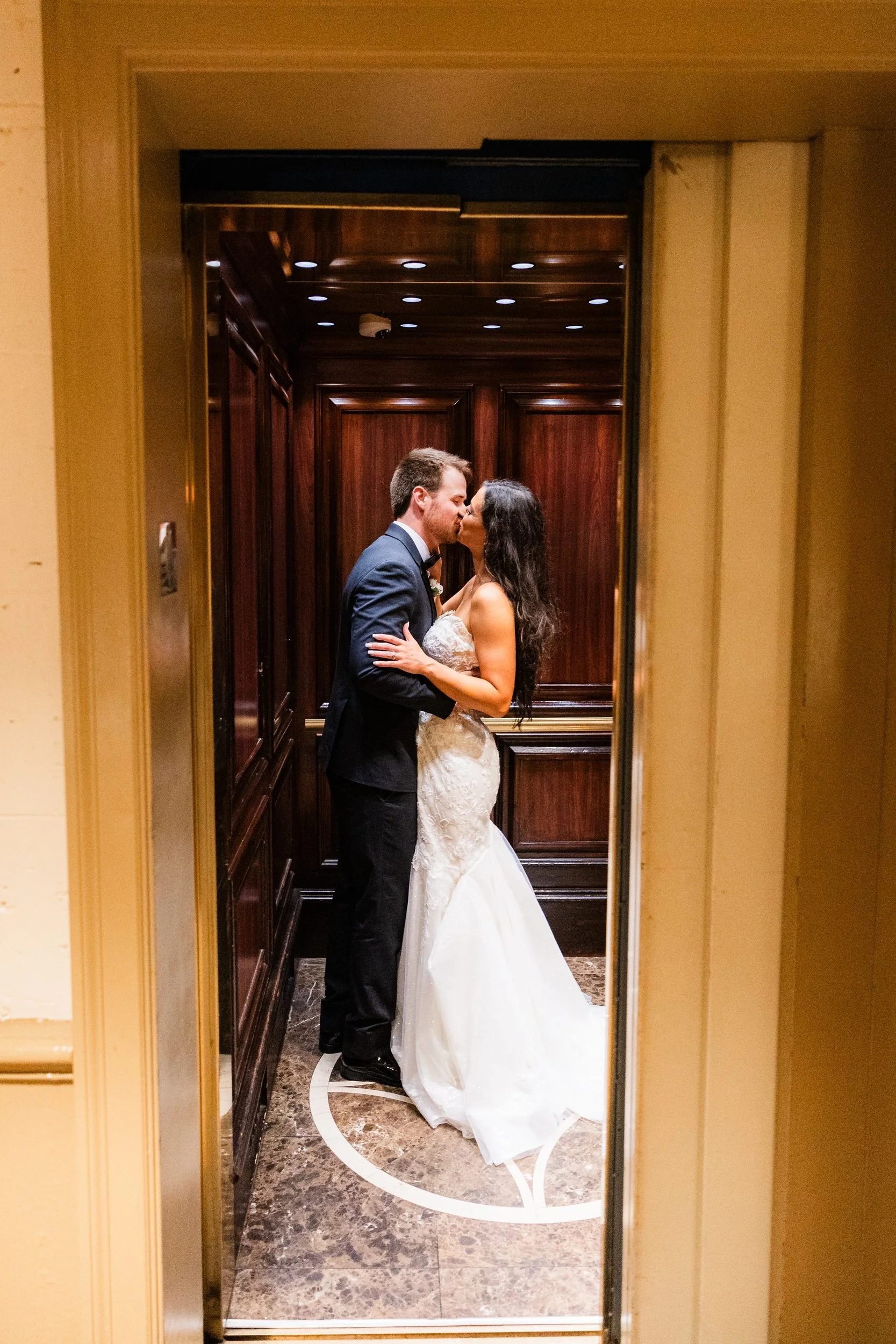 27-westin-poinsett-elevator-kiss.jpg