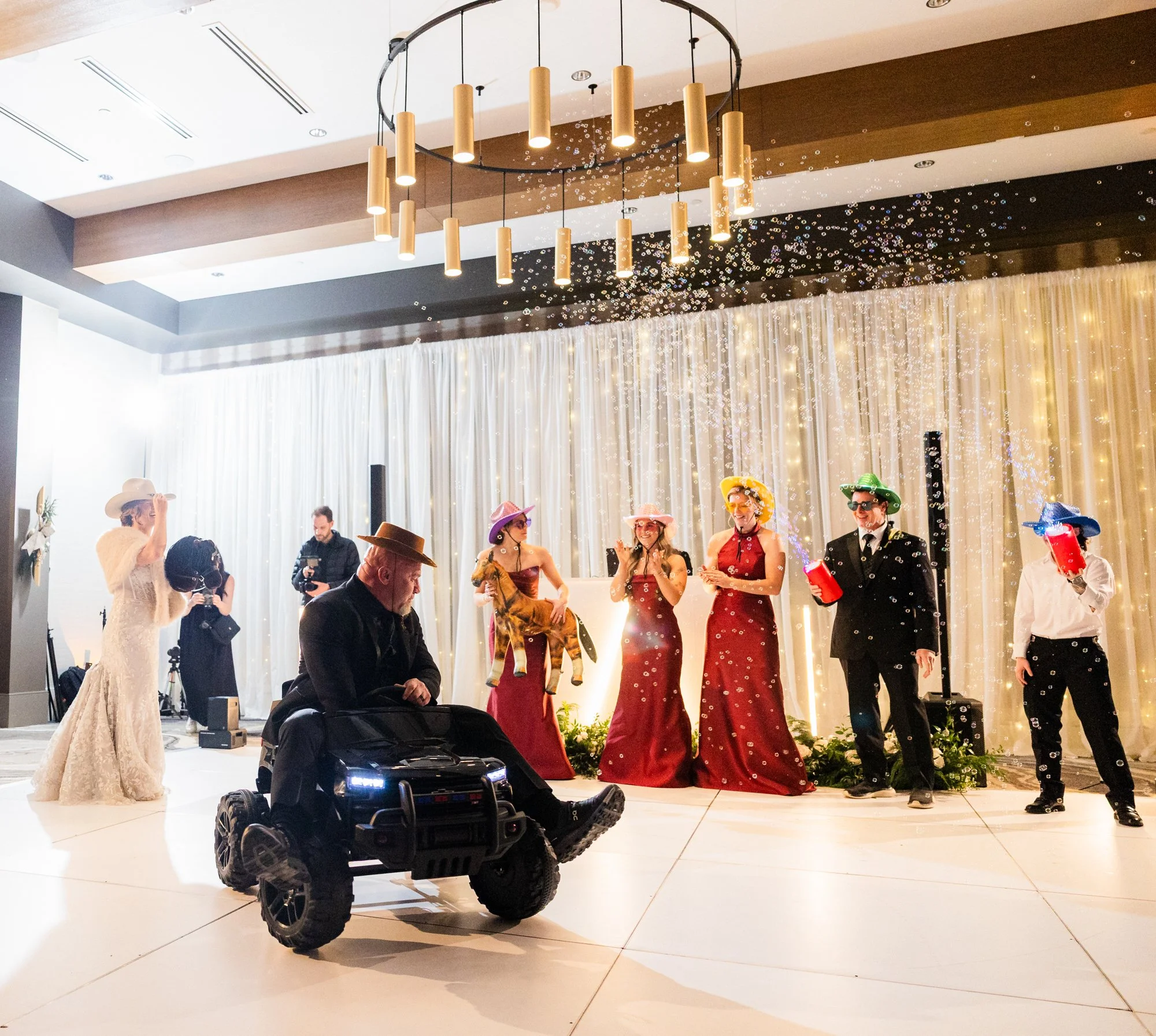 wedding-photography-hotel-hartness-greenville-sc-8.jpg