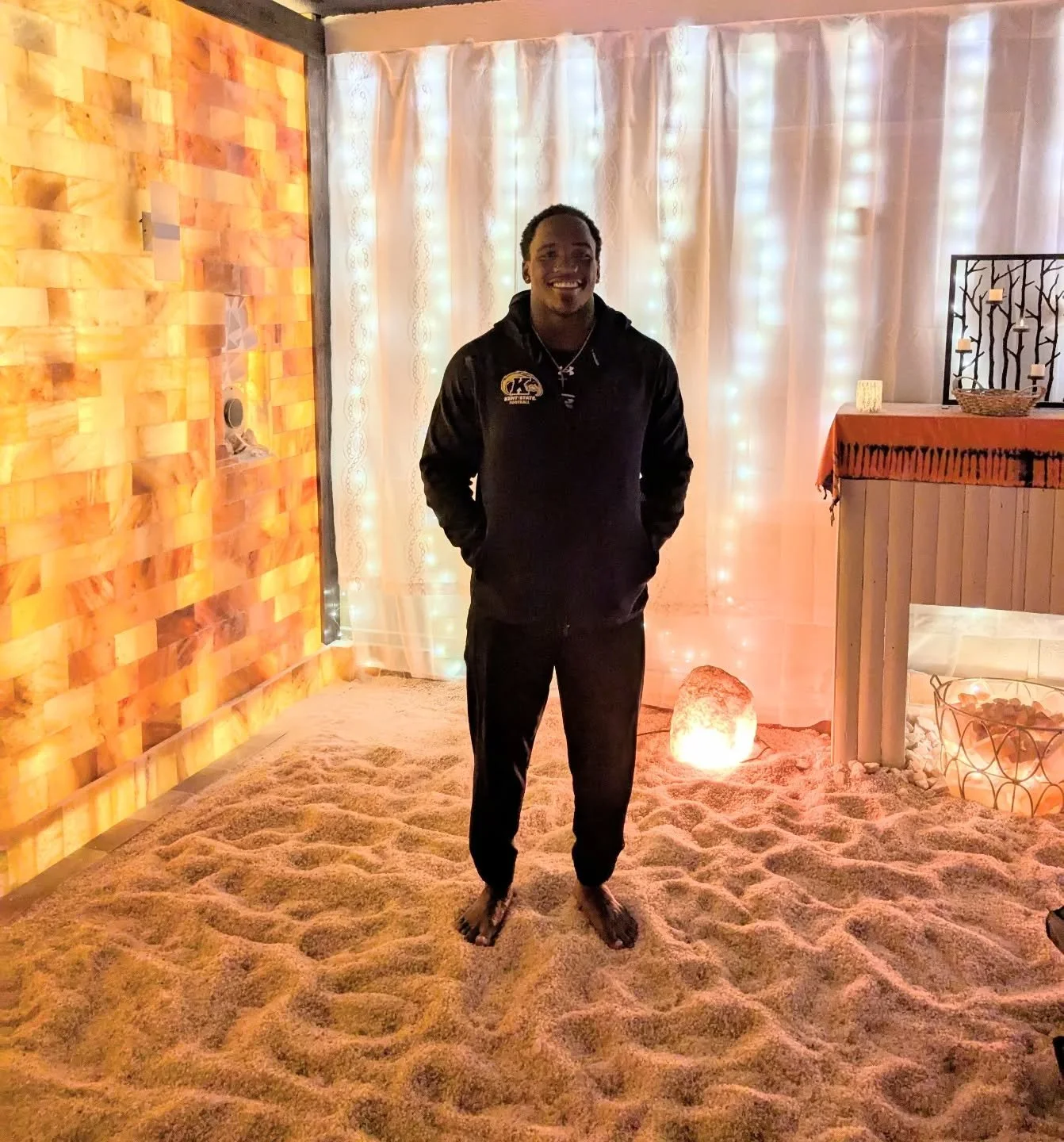 Big shout-out to @nylan__brown  #8 for leveling up with Zenning&rsquo;s performance care&mdash;personal training, sports massage, infrared sauna, and halotherapy. He&rsquo;s boosting strength, speed, recovery, and breathing power on and off the field