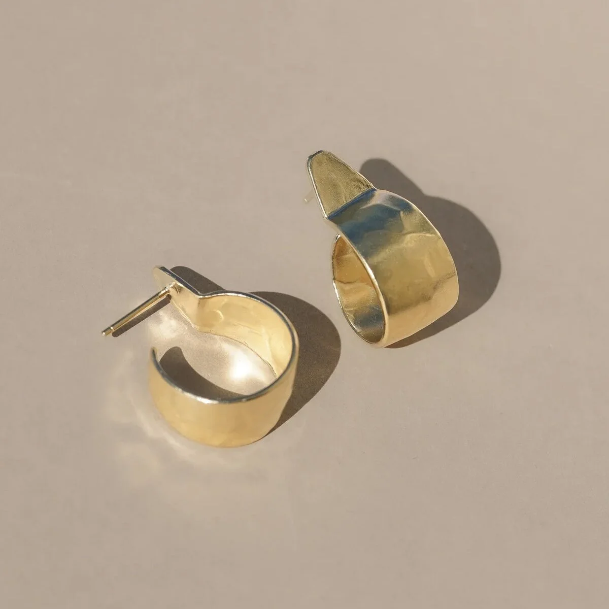 F6113688-853E-44BC-9302-6B5C9245B726