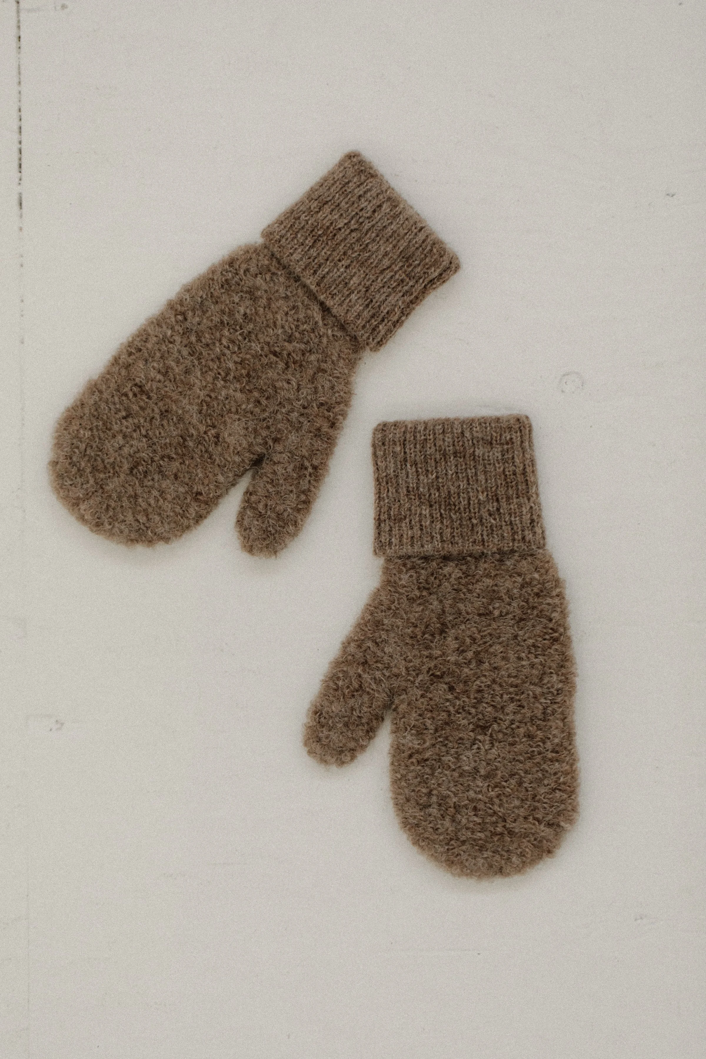Bare-Knitwear-Alpaca-Boucle-Mittens-Taupe-4.jpeg