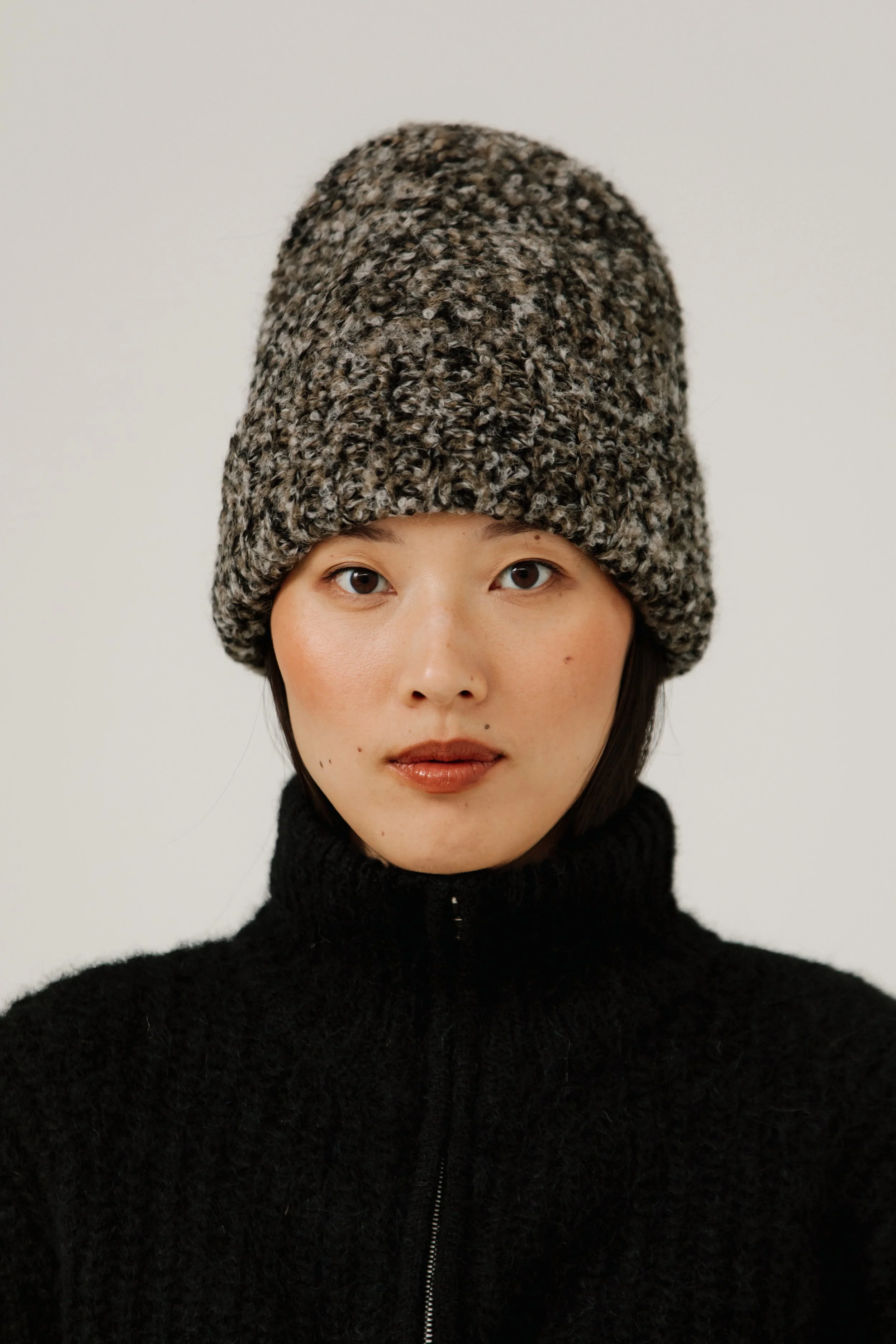Bare-Knitwear-Colette-Boucle-Beanie-Melange-1.jpeg