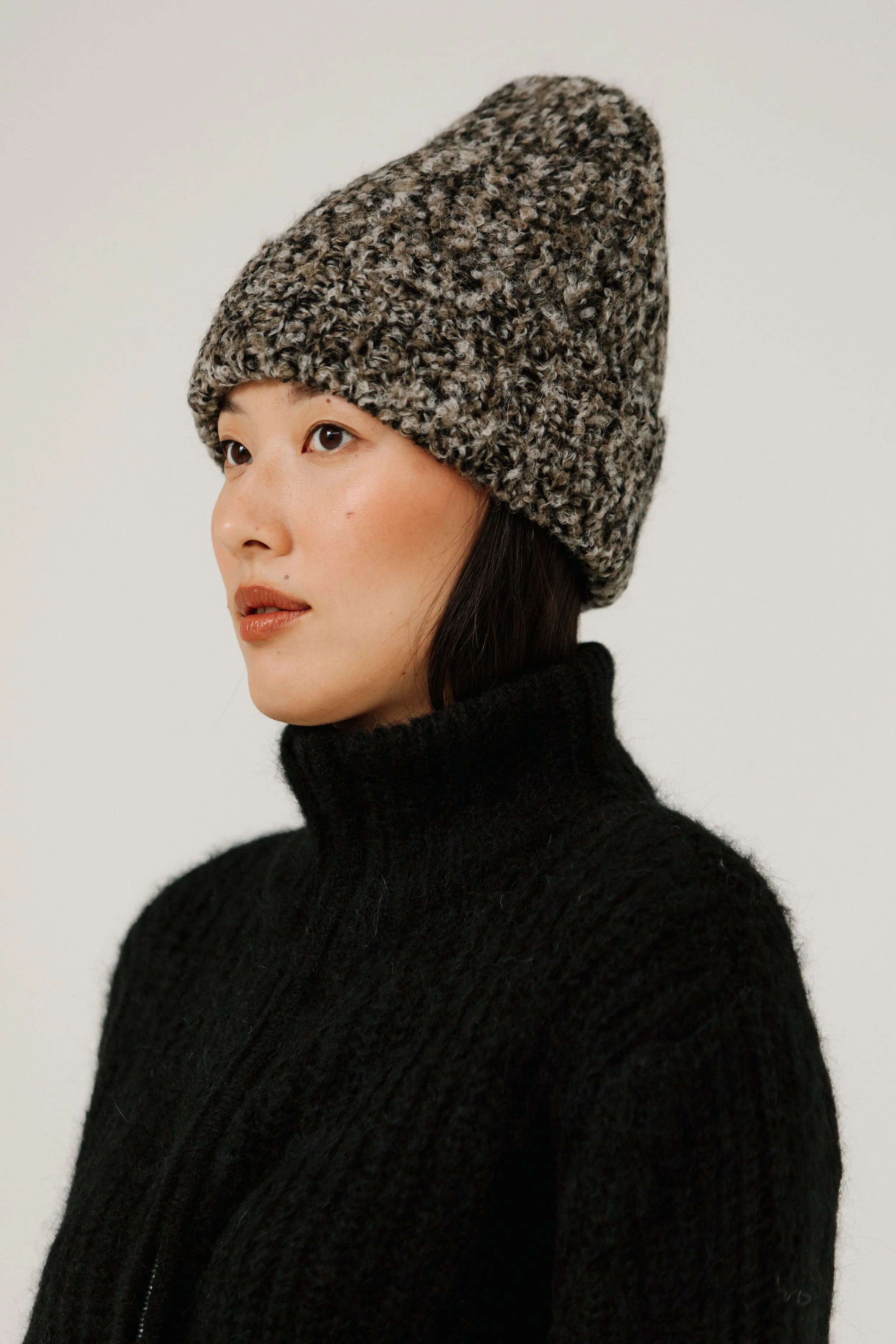 Bare-Knitwear-Colette-Boucle-Beanie-Melange-2.jpeg
