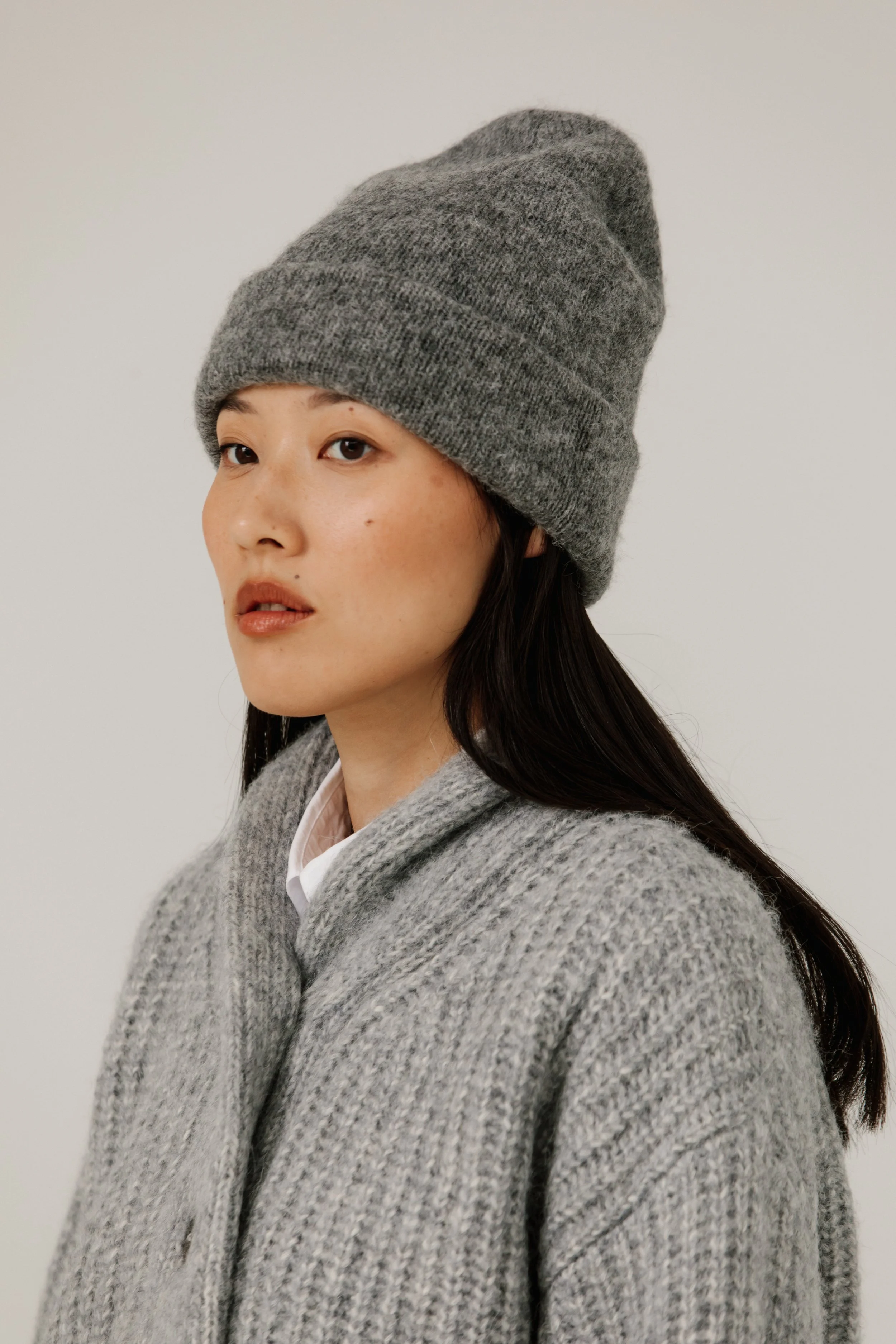 Bare-Knitwear-Alpaca-Andes-Beanie-Grey-Melange-2.jpeg