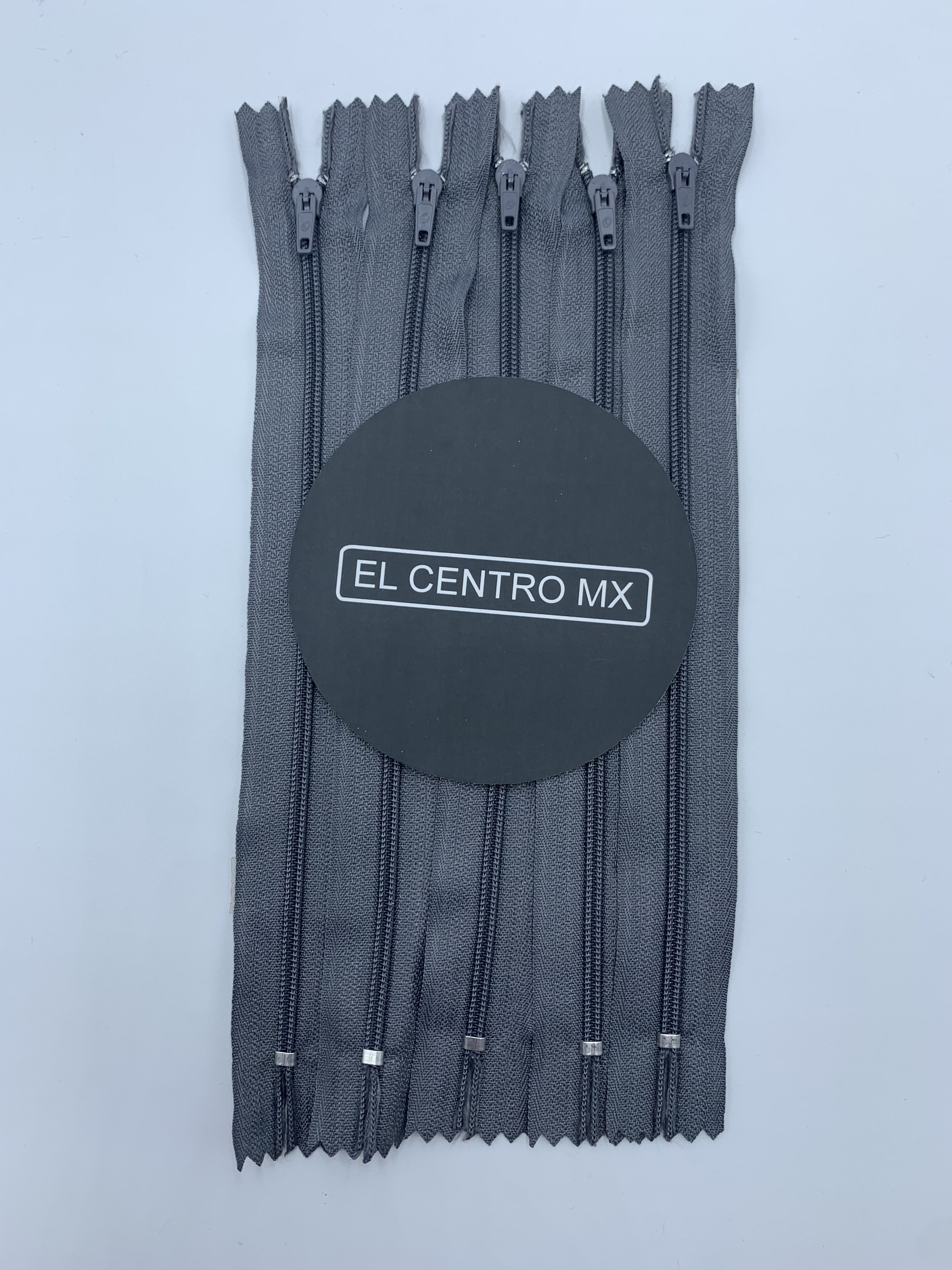 Gris oscuro1.jpeg