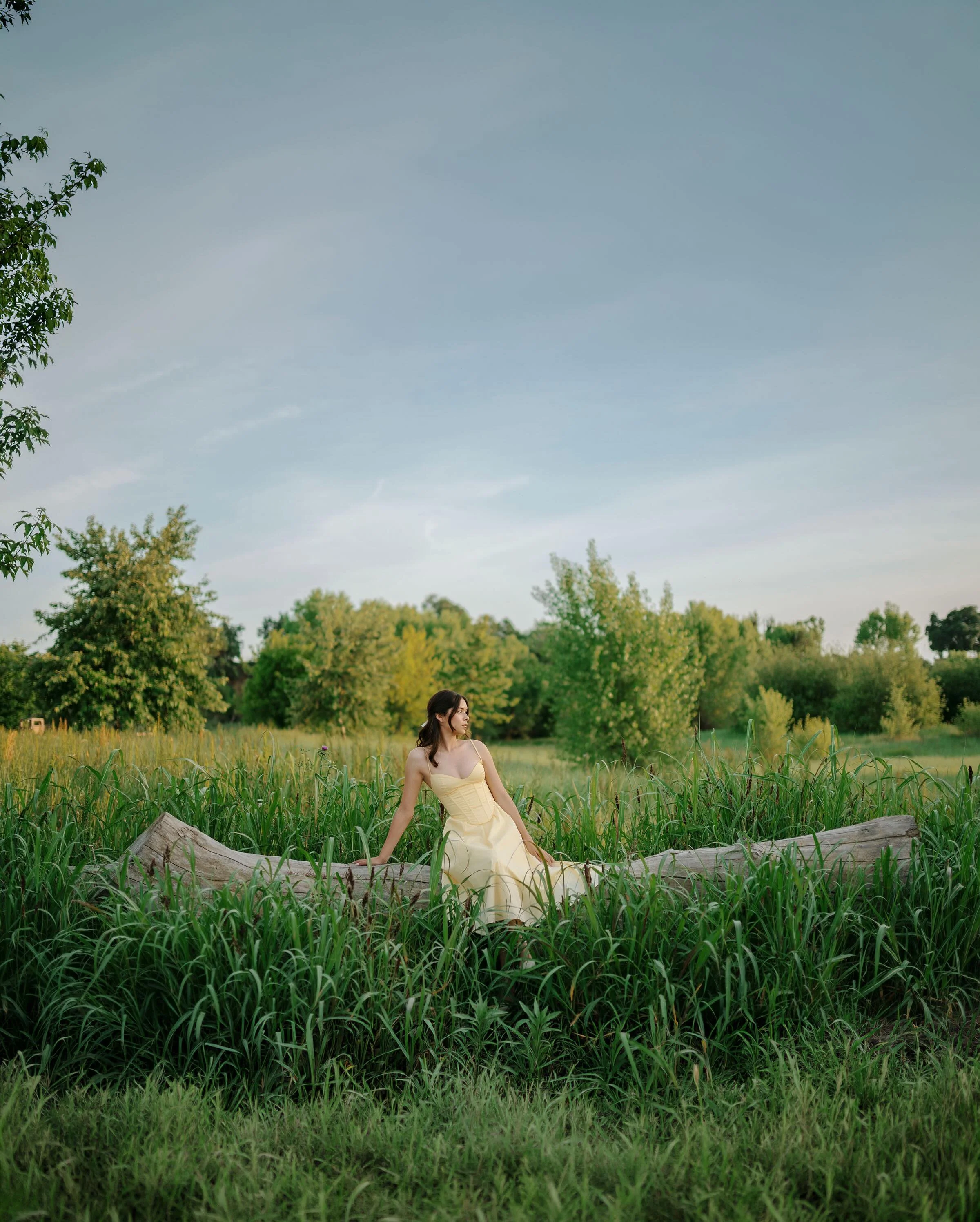 I&rsquo;m always going out of my way searching for green fields and hidden nature locations. Turns out this masterpiece was only 10 minutes from where I used to live 🍃

Perfect for Ari&rsquo;s bday photos 📷

#209photographer #sfphotographer #bdayph