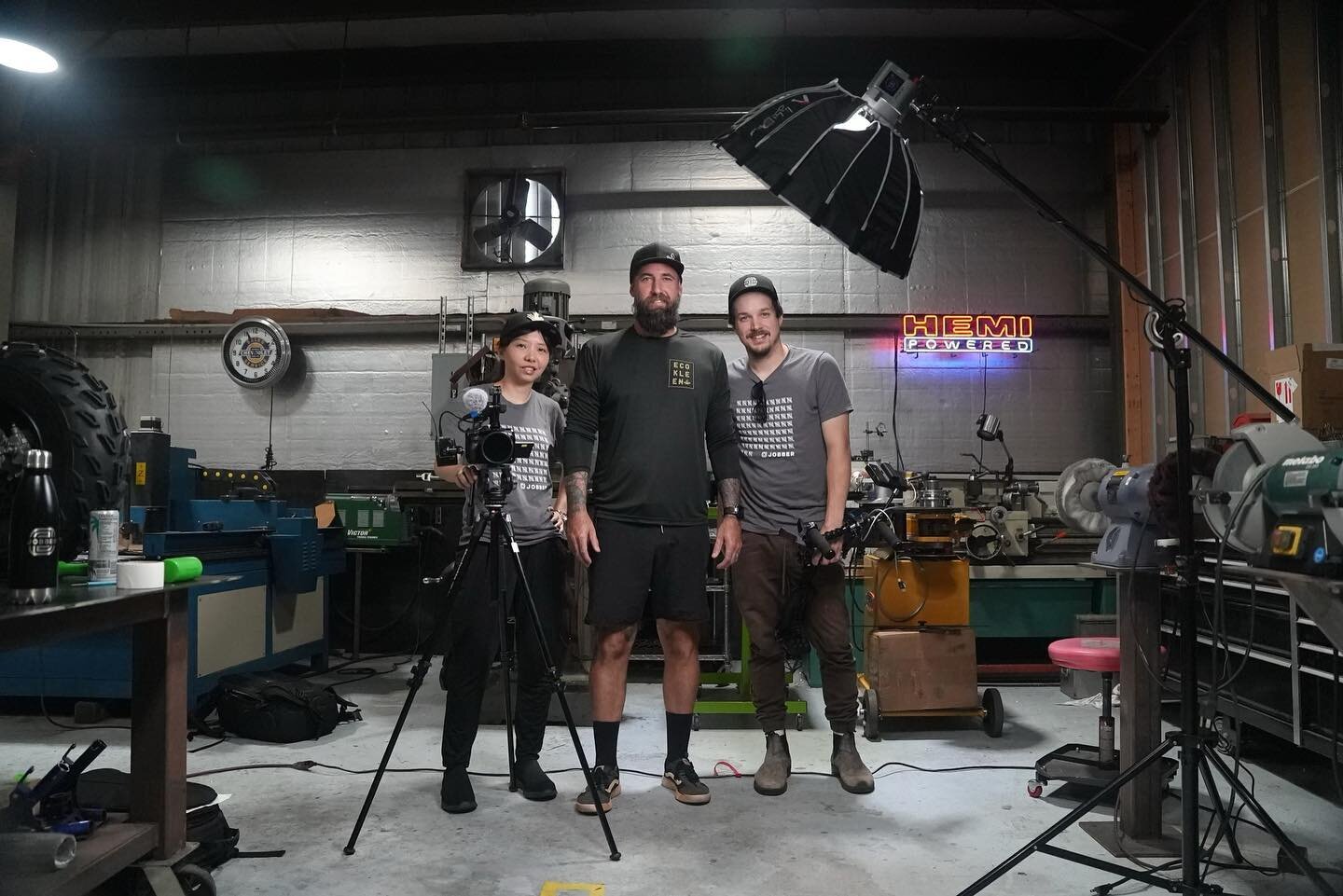 In case you missed it in our Stories: We got to hang with @jobber this week for their series, 𝙃𝙤𝙬 𝙩𝙤 𝙎𝙩𝙖𝙧𝙩 𝙖 𝙋𝙧𝙚𝙨𝙨𝙪𝙧𝙚 𝙒𝙖𝙨𝙝𝙞𝙣𝙜 𝘽𝙪𝙨𝙞𝙣𝙚𝙨𝙨. 

It was such an honor to be considered + casted for this feature, but even more