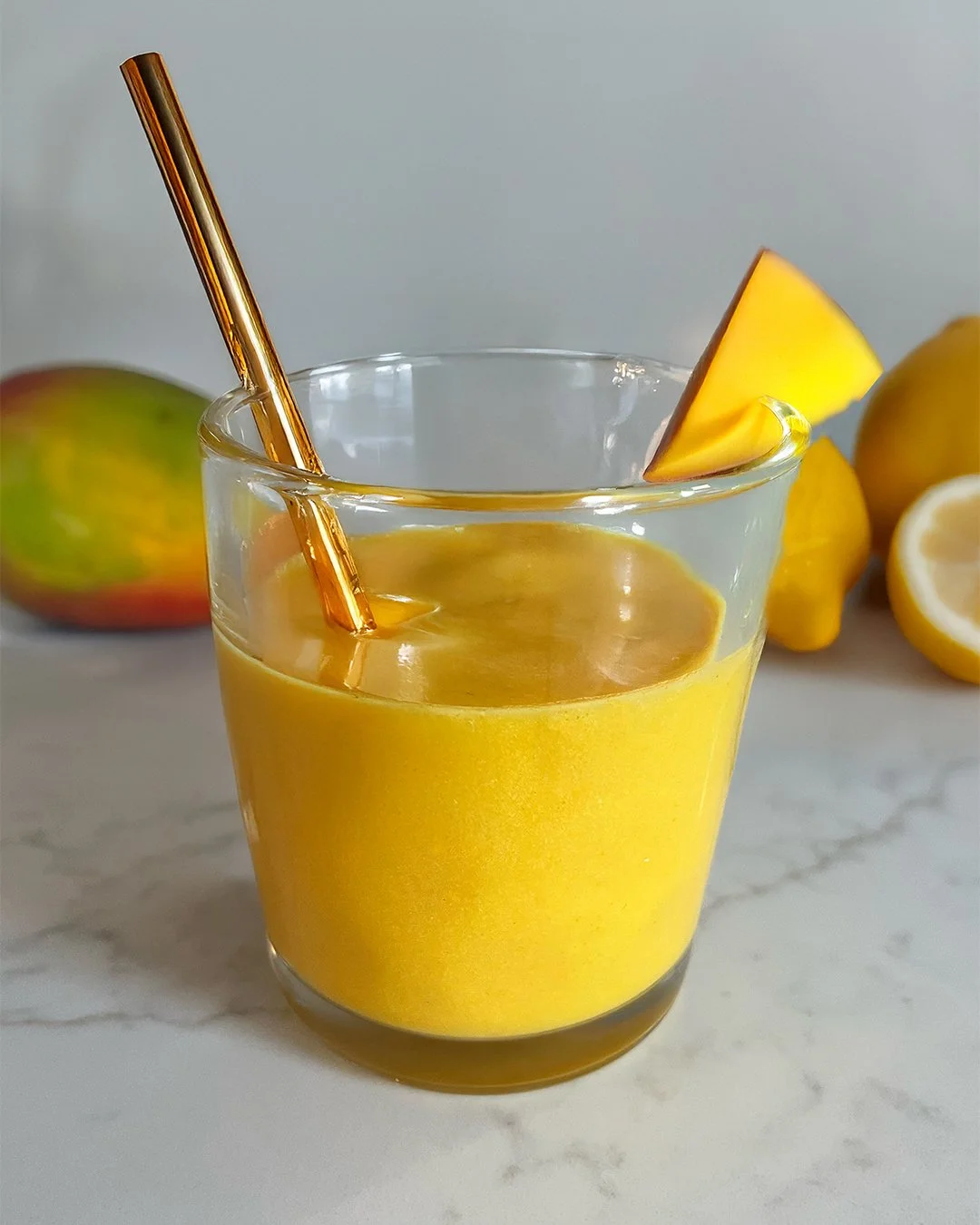 Mango Turmeric Smoothie