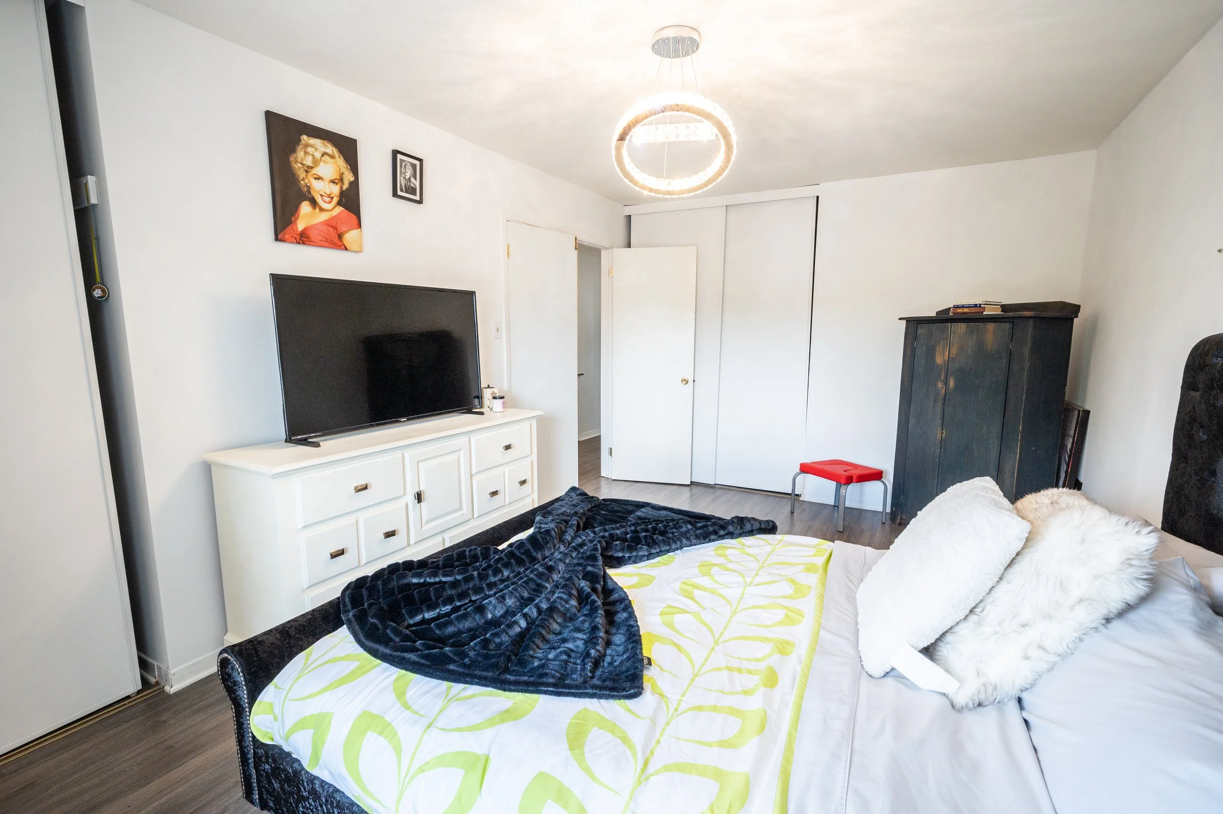 711 Osgoode Dr High Res Pic20.jpg