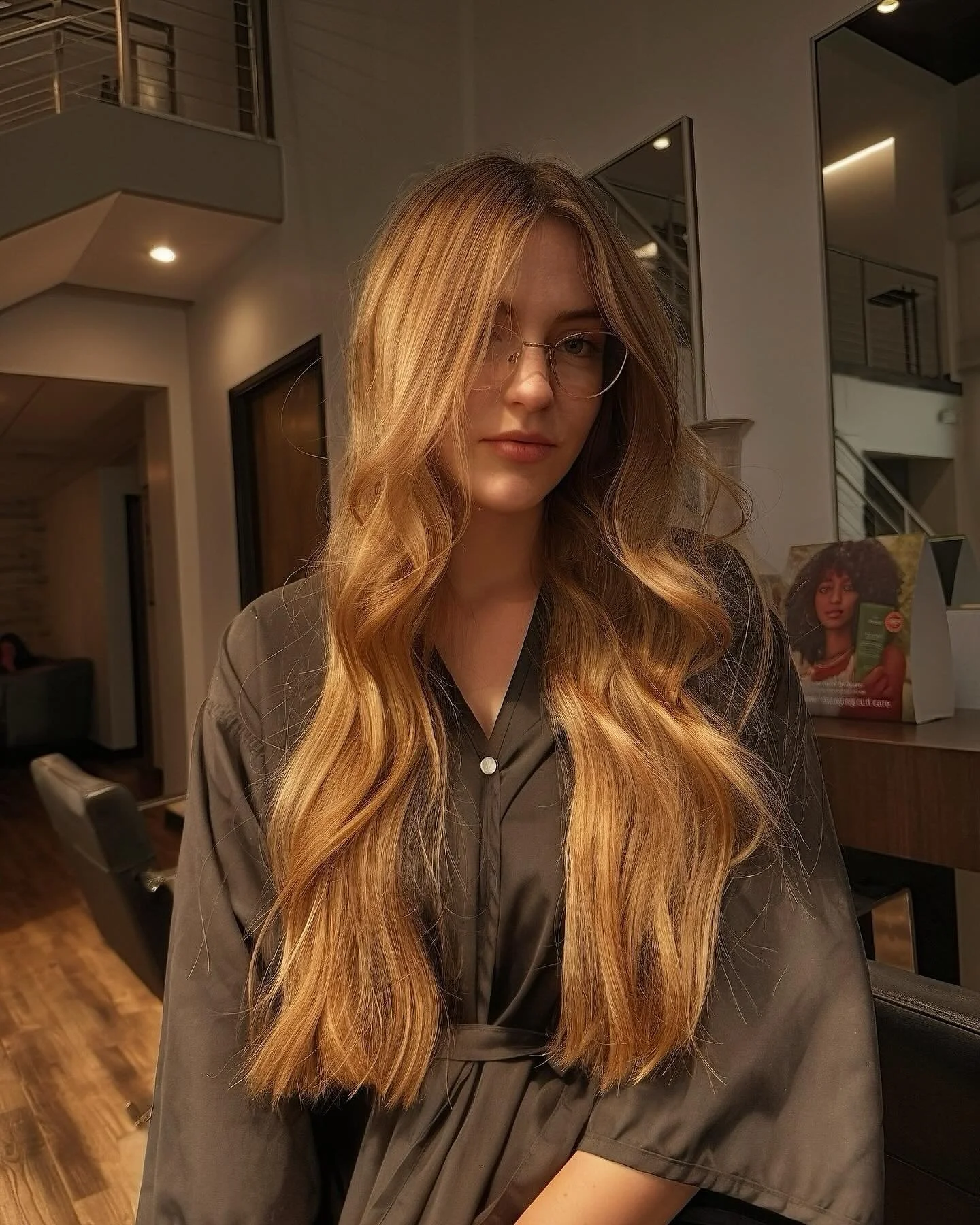 She&rsquo;s golden ☀️@mane_magician 
.
@neill @aveda