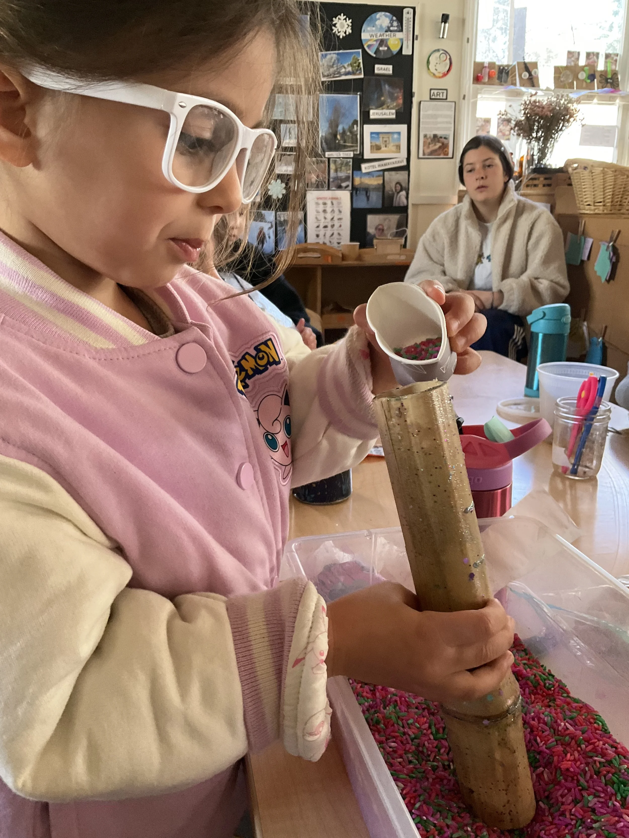 Kitah Gimmel Makes Graggers