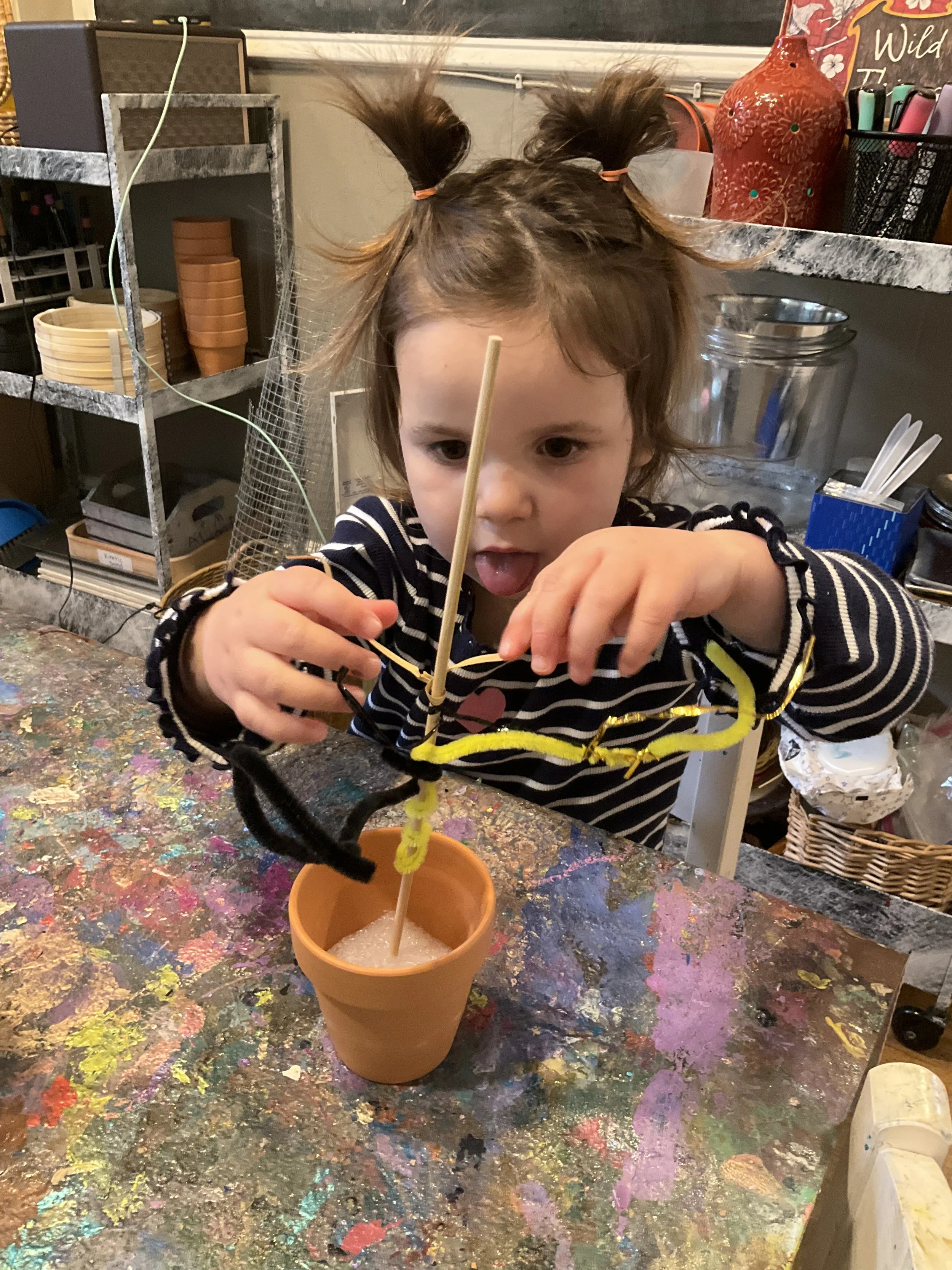 Kitah Bet-2 Makes Papier Mache Plants