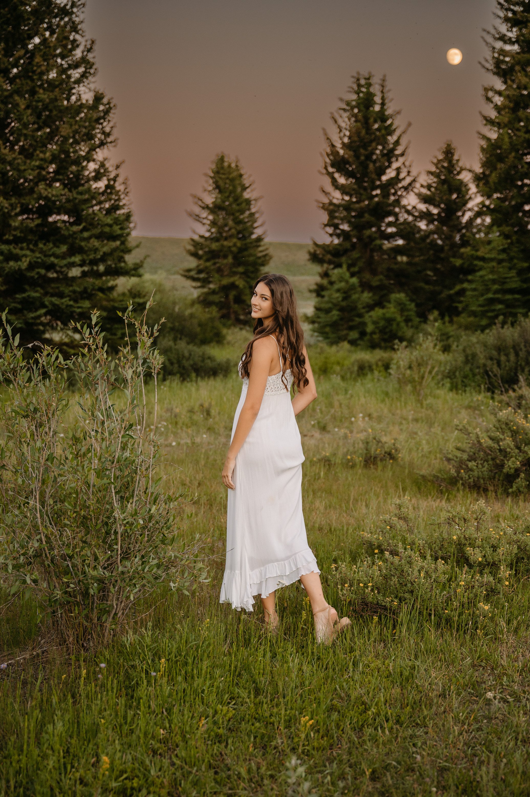 senior-photographer-in-north-east-idaho-24.jpg