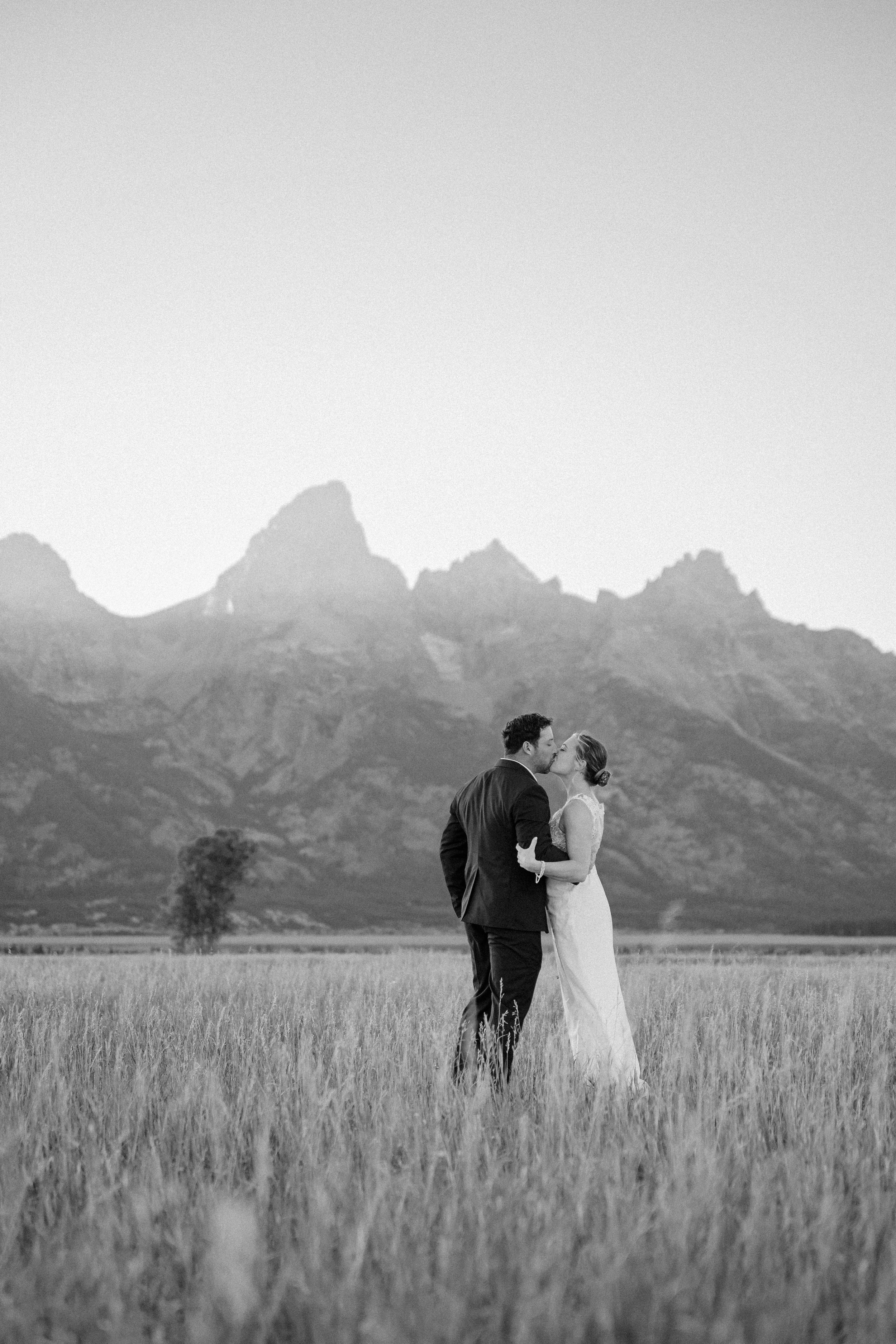 snake-river-ranch-wedding-fine-art-photography-6.jpg