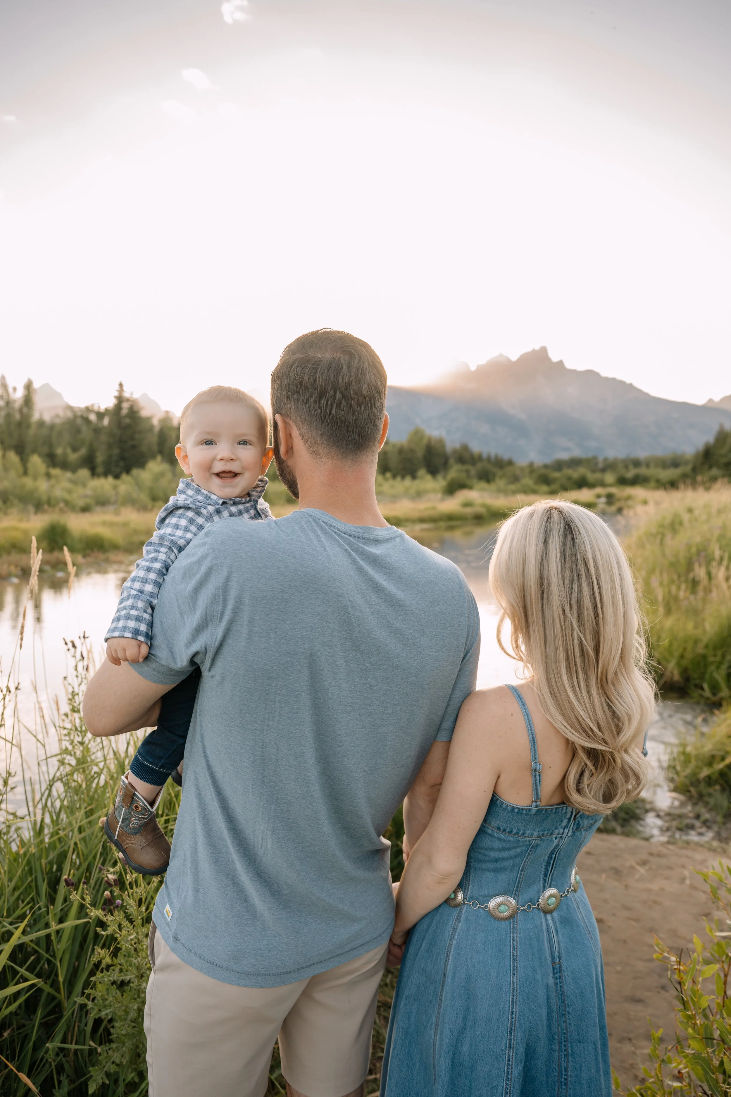 best-family-photography-in-jackson-driggs-wedding-24.jpg