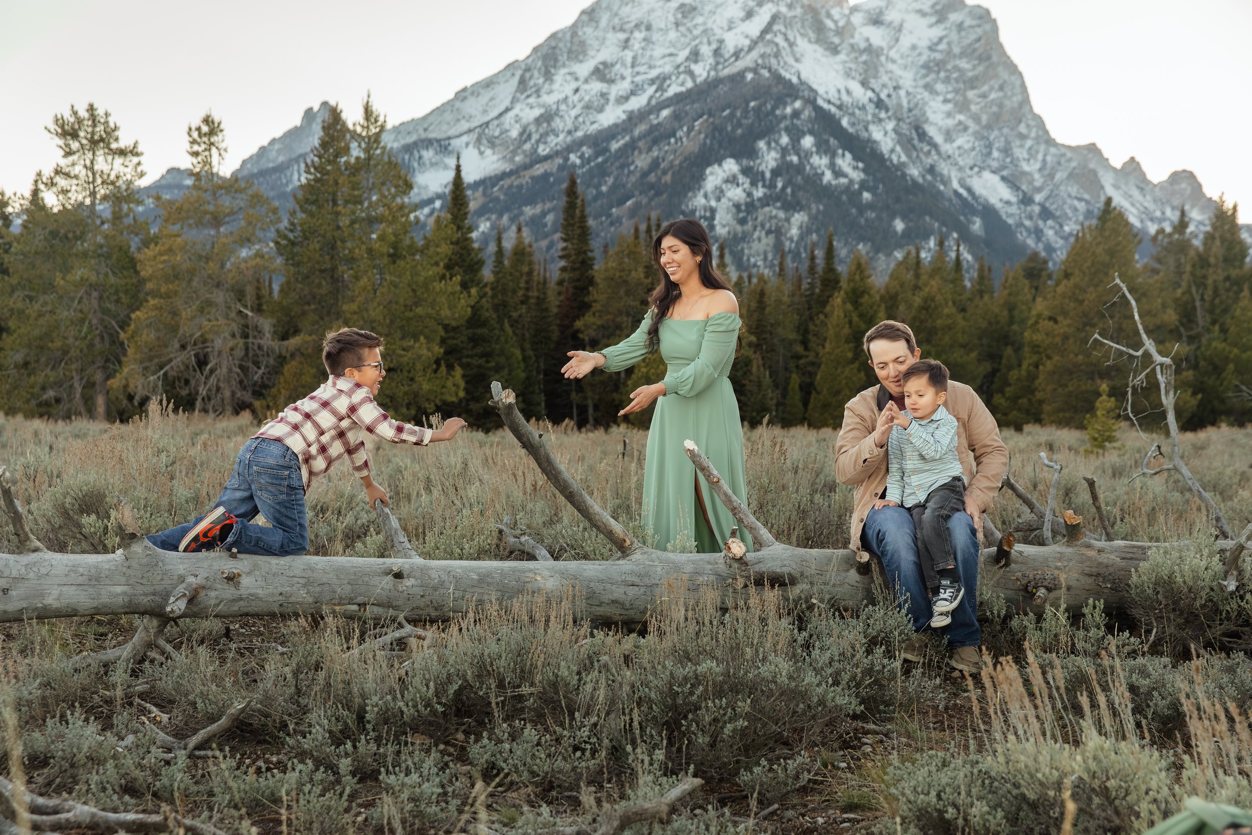 dubois-family-photographer-wyoming-32.jpg