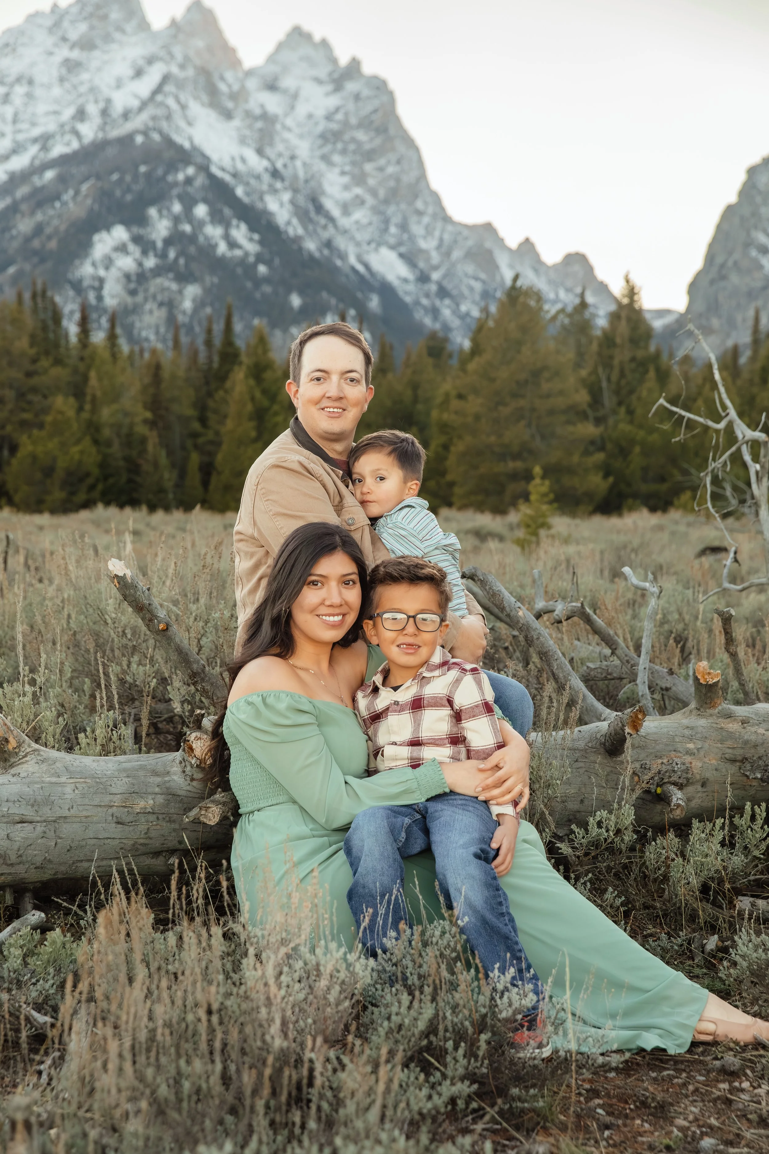 dubois-family-photographer-wyoming-37.jpg