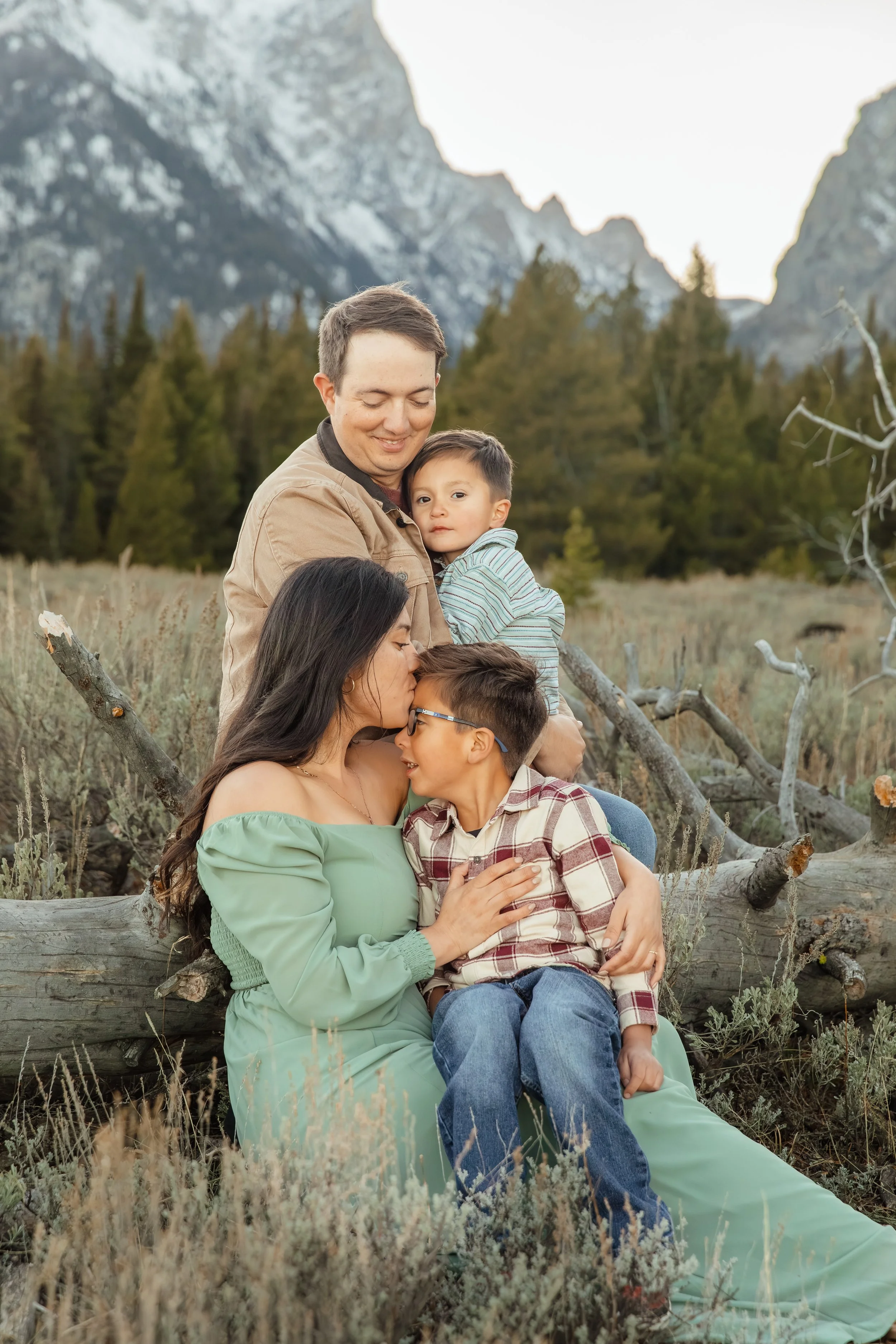 dubois-family-photographer-wyoming-38.jpg