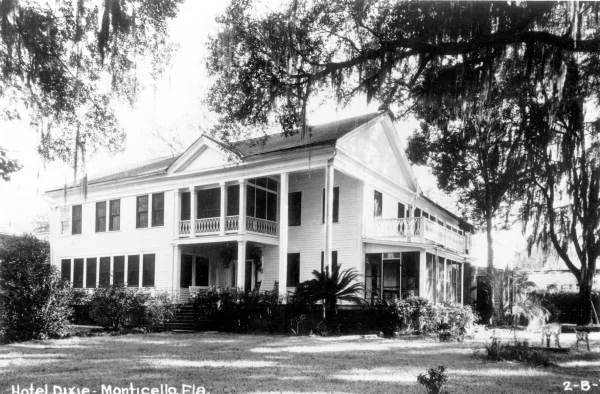 Dixie Hotel (2).JPG