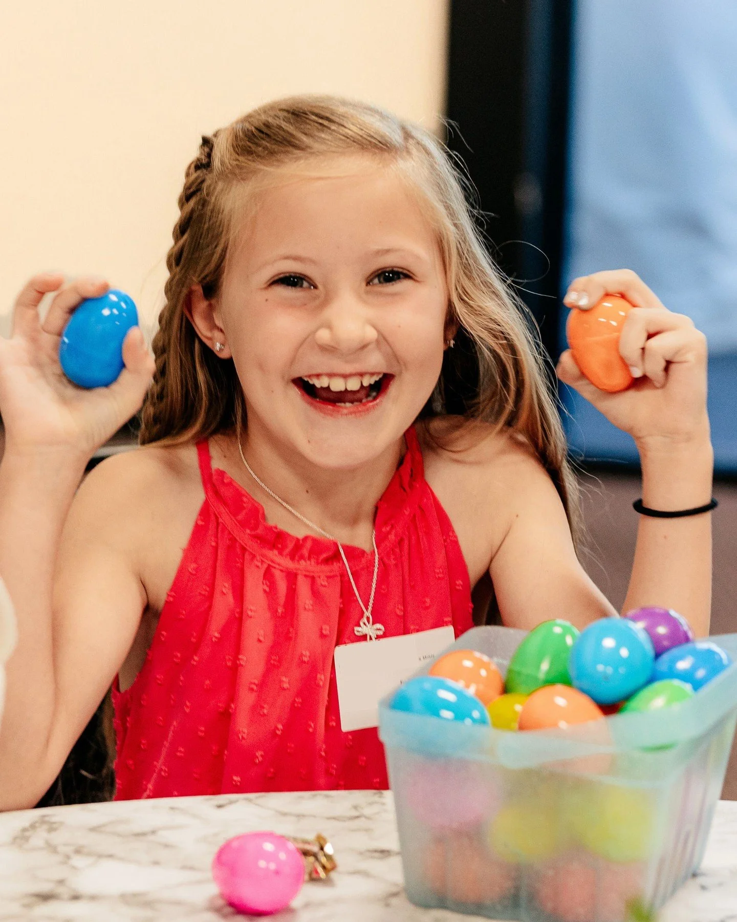 Easter is coming! 🐣 🌷
.
.
Join us for our Easter celebration on Sunday April 5 at 9am or 11am! We can't wait to see you there! 
.
.
#LivingOaksChurch