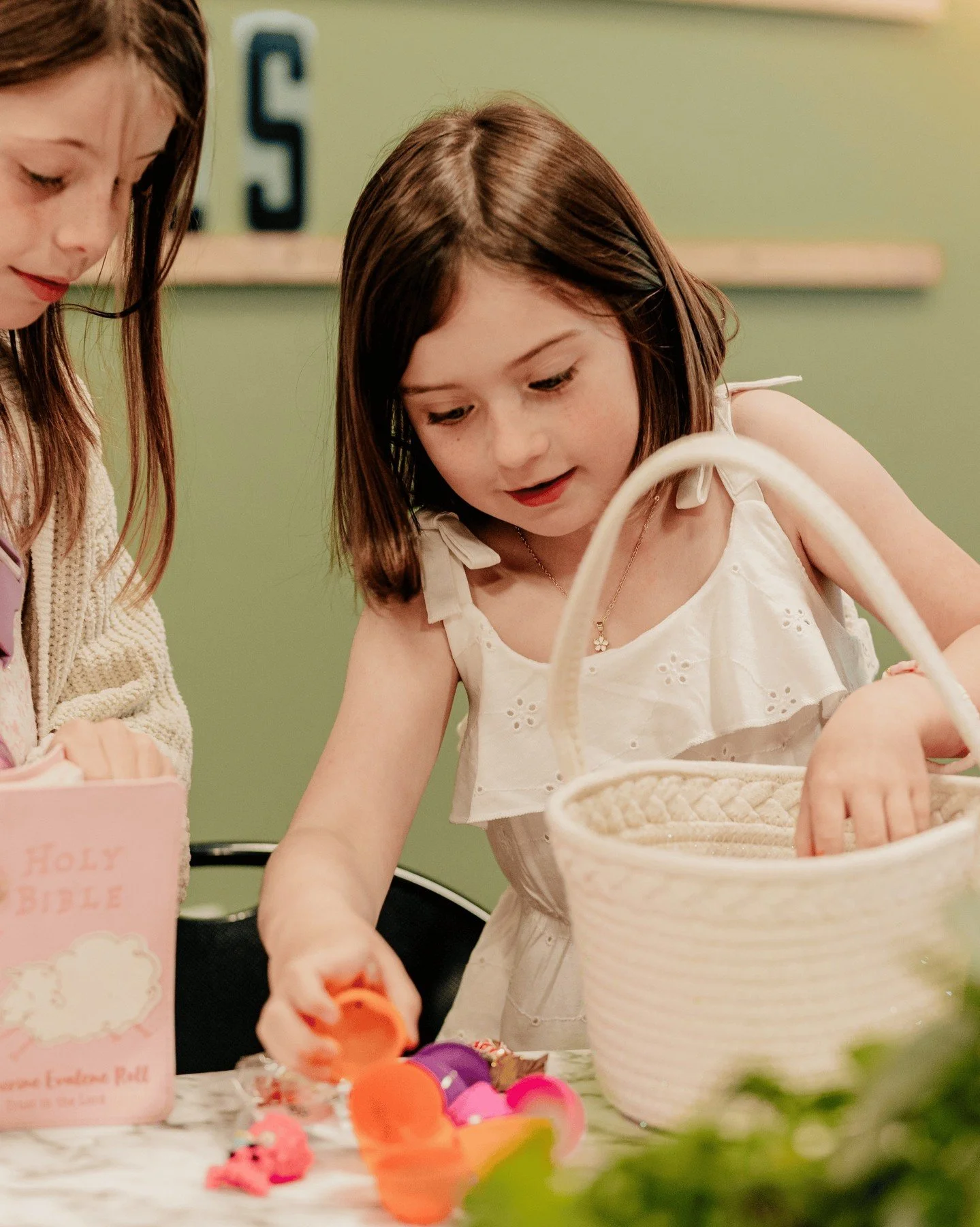 You&rsquo;re invited to celebrate Easter Sunday on April 5 at 9A + 11A!
.
.
Easter marks the greatest day in history and celebrates the greatest love ever shown. You are loved. He is risen. There is hope. Bring your friends and family to celebrate wi